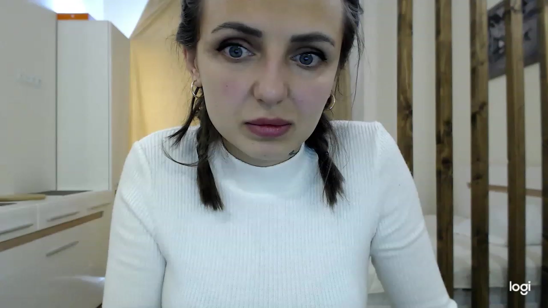 Gallery image thumbnail from CosNia's myfreecams stream on, 02/28/2023, 13:49 image 4 of 20