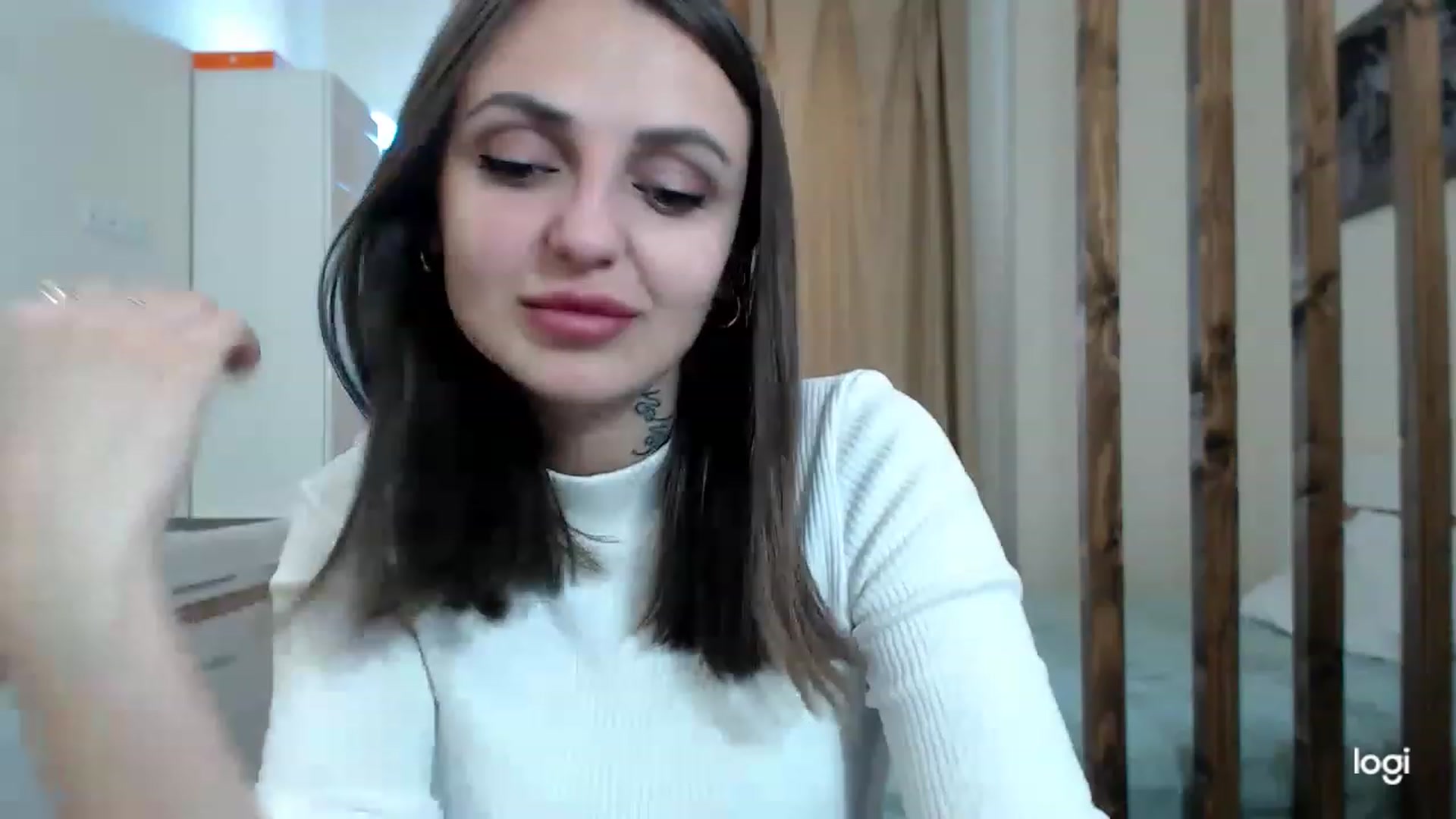 Gallery image thumbnail from CosNia's myfreecams stream on, 03/04/2023, 12:17 image 7 of 20