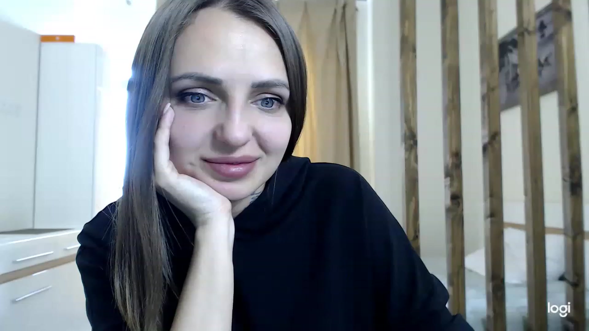 Gallery image thumbnail from CosNia's myfreecams stream on, 03/05/2023, 09:43 image 6 of 20