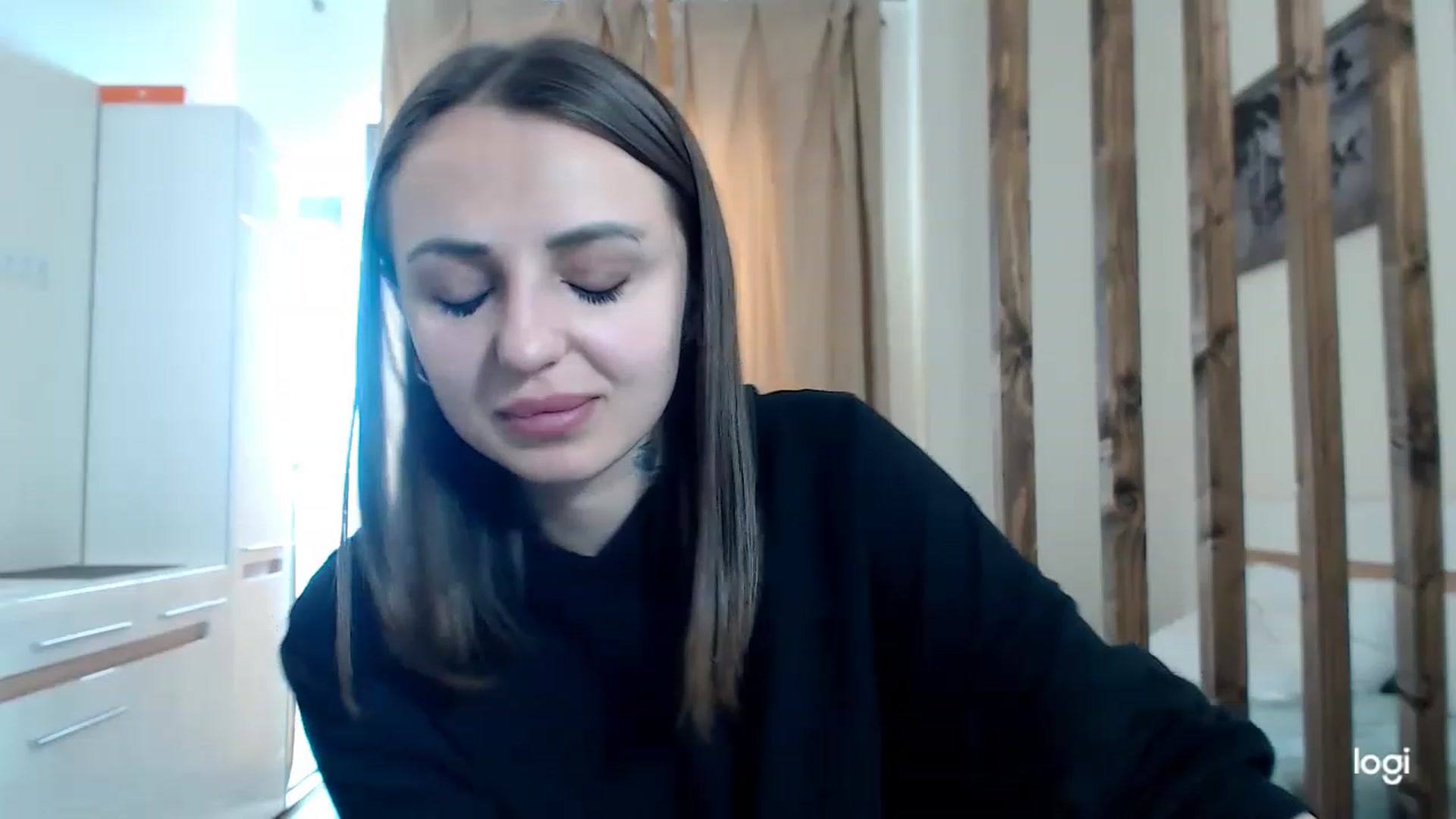 Gallery image thumbnail from CosNia's myfreecams stream on, 03/05/2023, 09:43 image 9 of 20