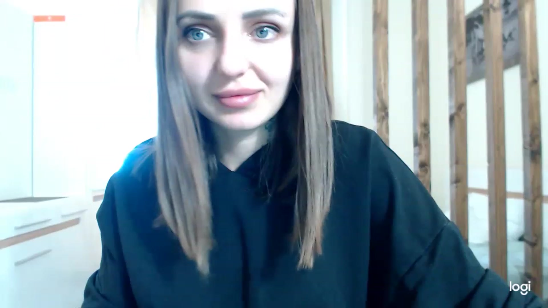 Gallery image thumbnail from CosNia's myfreecams stream on, 03/05/2023, 11:33 image 8 of 20