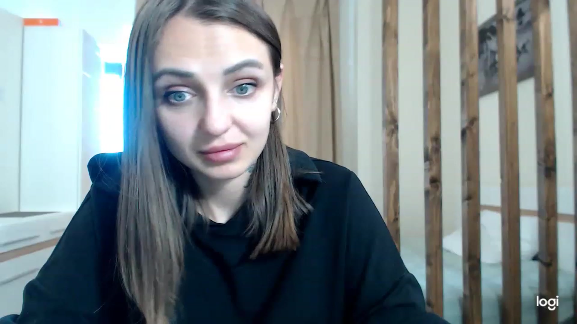Gallery image thumbnail from CosNia's myfreecams stream on, 03/05/2023, 13:46 image 10 of 20