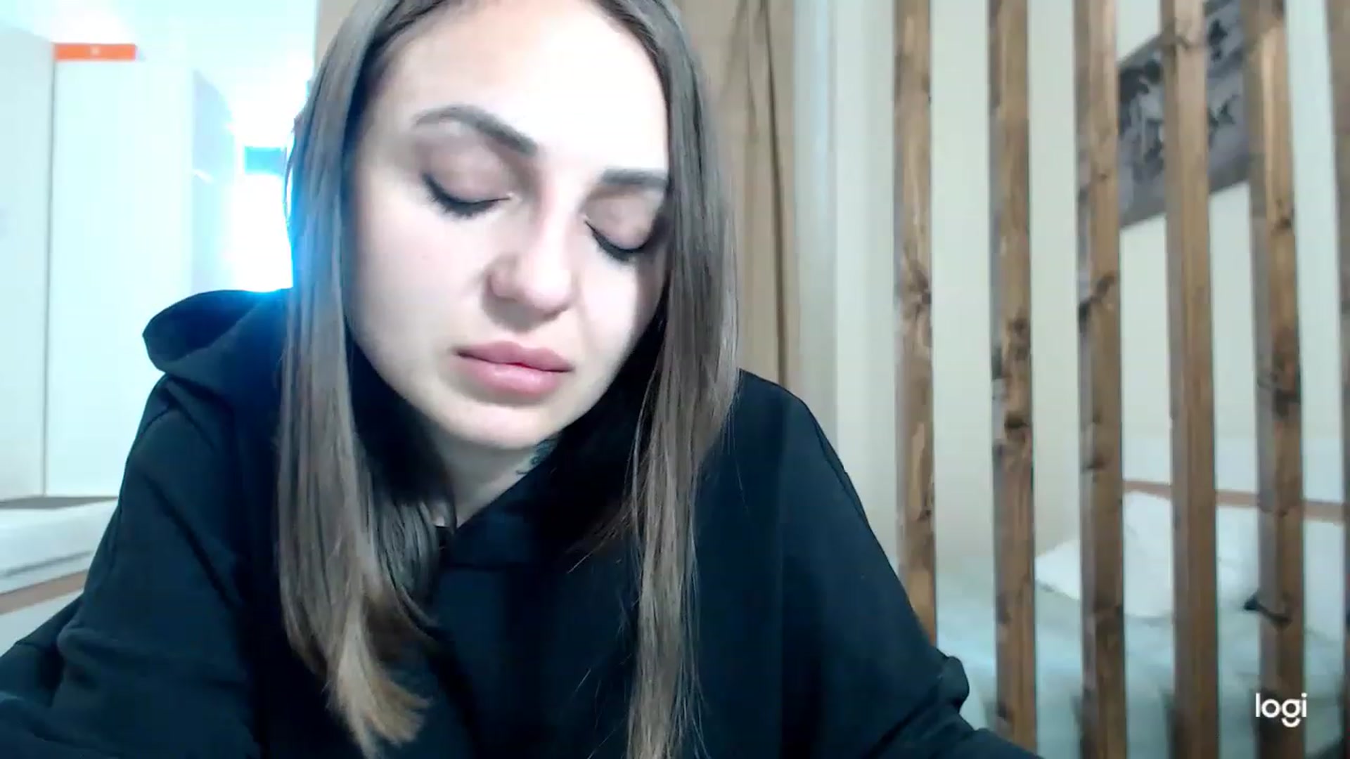 Gallery image thumbnail from CosNia's myfreecams stream on, 03/05/2023, 13:46 image 16 of 20