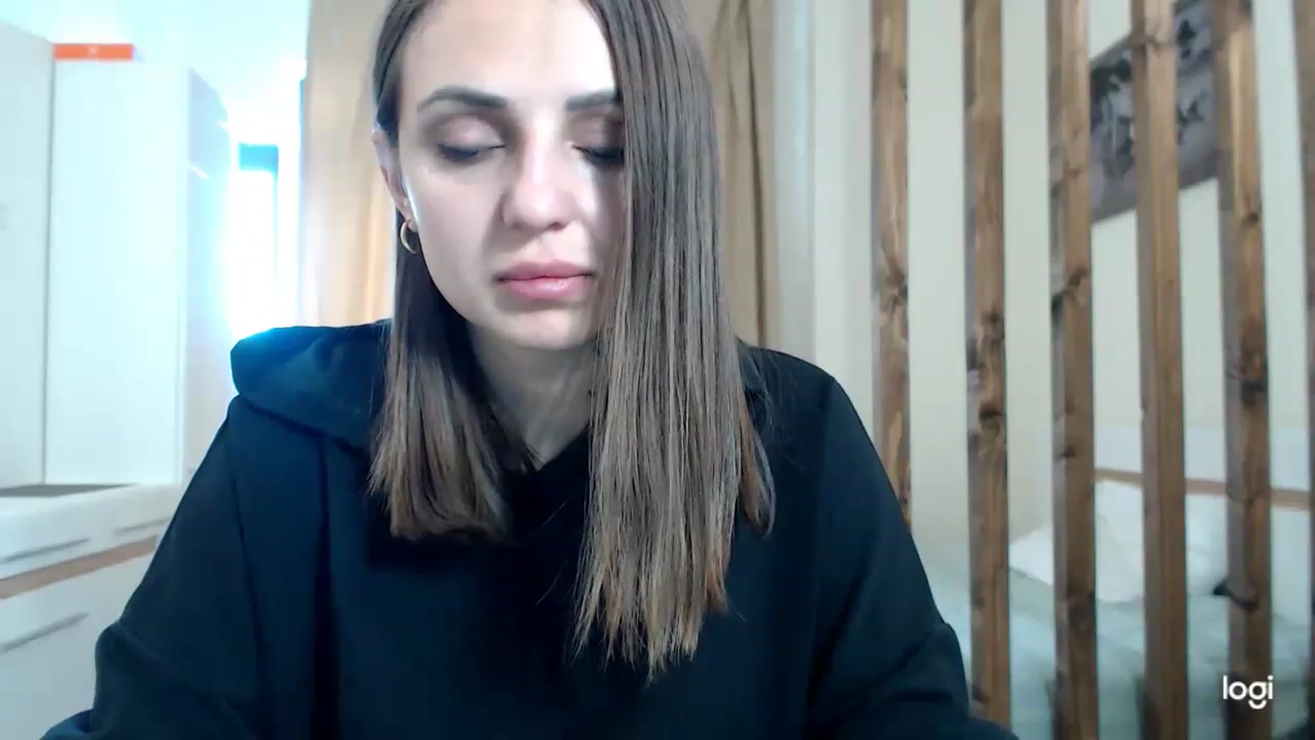 Gallery image thumbnail from CosNia's myfreecams stream on, 03/05/2023, 13:46 image 12 of 20