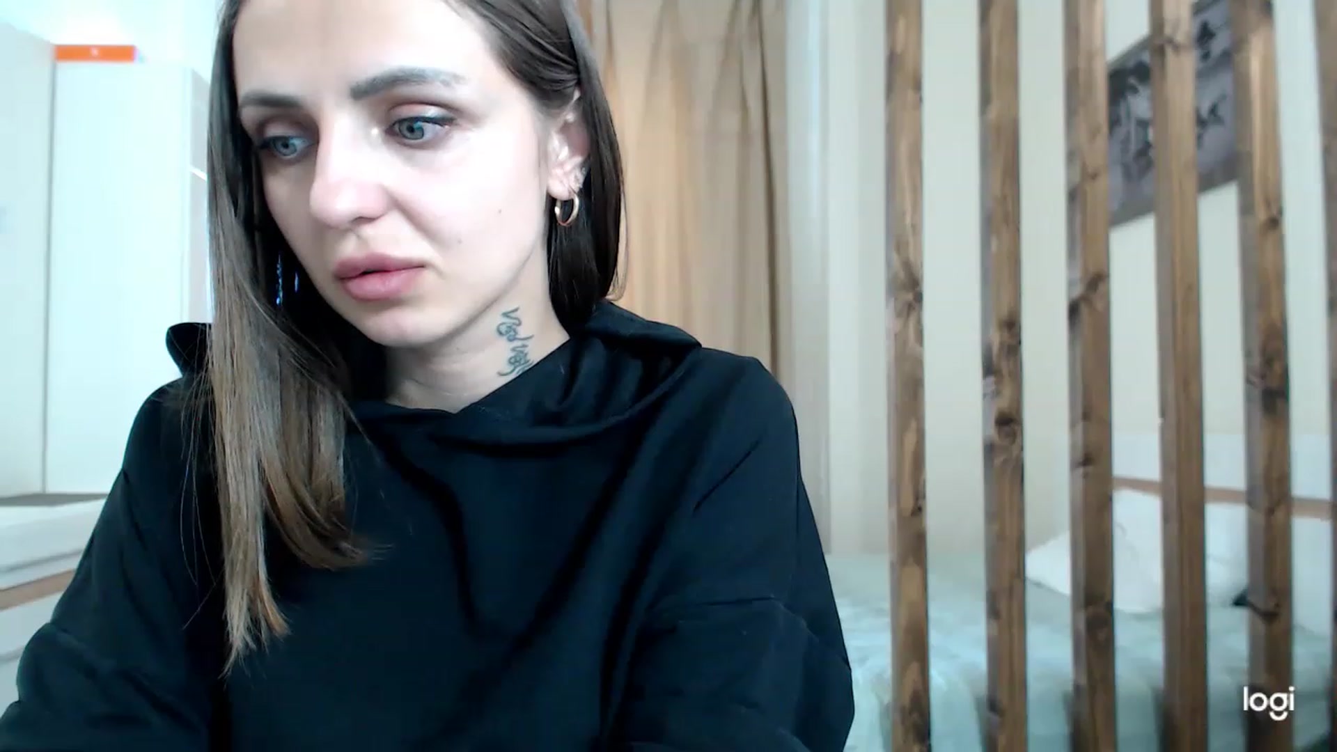 Gallery image thumbnail from CosNia's myfreecams stream on, 03/05/2023, 13:46 image 5 of 20