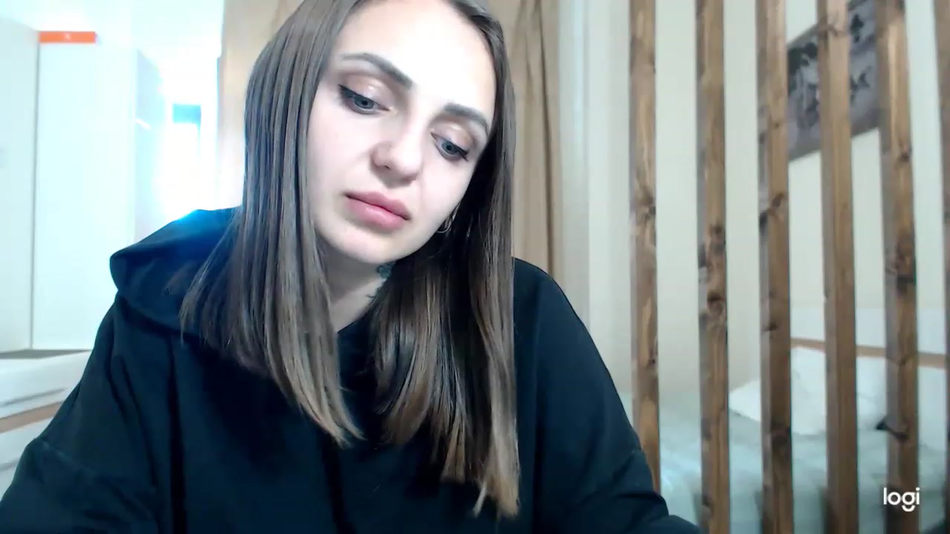 Gallery image thumbnail from CosNia's myfreecams stream on, 03/05/2023, 13:46 image 3 of 20