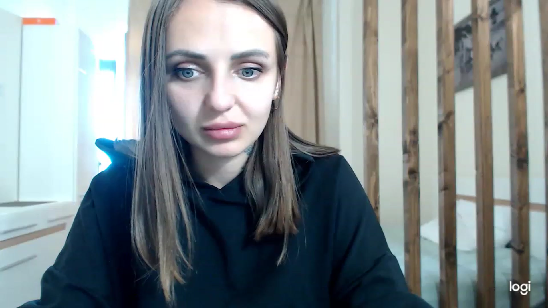 Gallery image thumbnail from CosNia's myfreecams stream on, 03/05/2023, 13:46 image 8 of 20