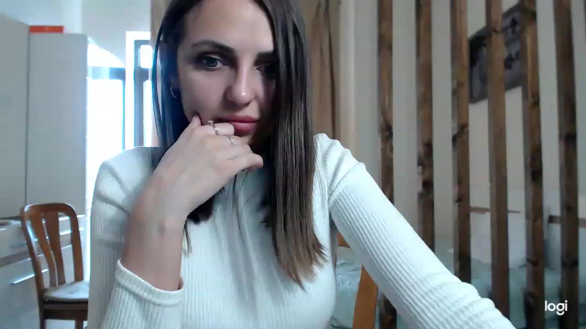 Gallery image thumbnail from CosNia's myfreecams stream on, 03/09/2023, 11:15 image 1 of 20