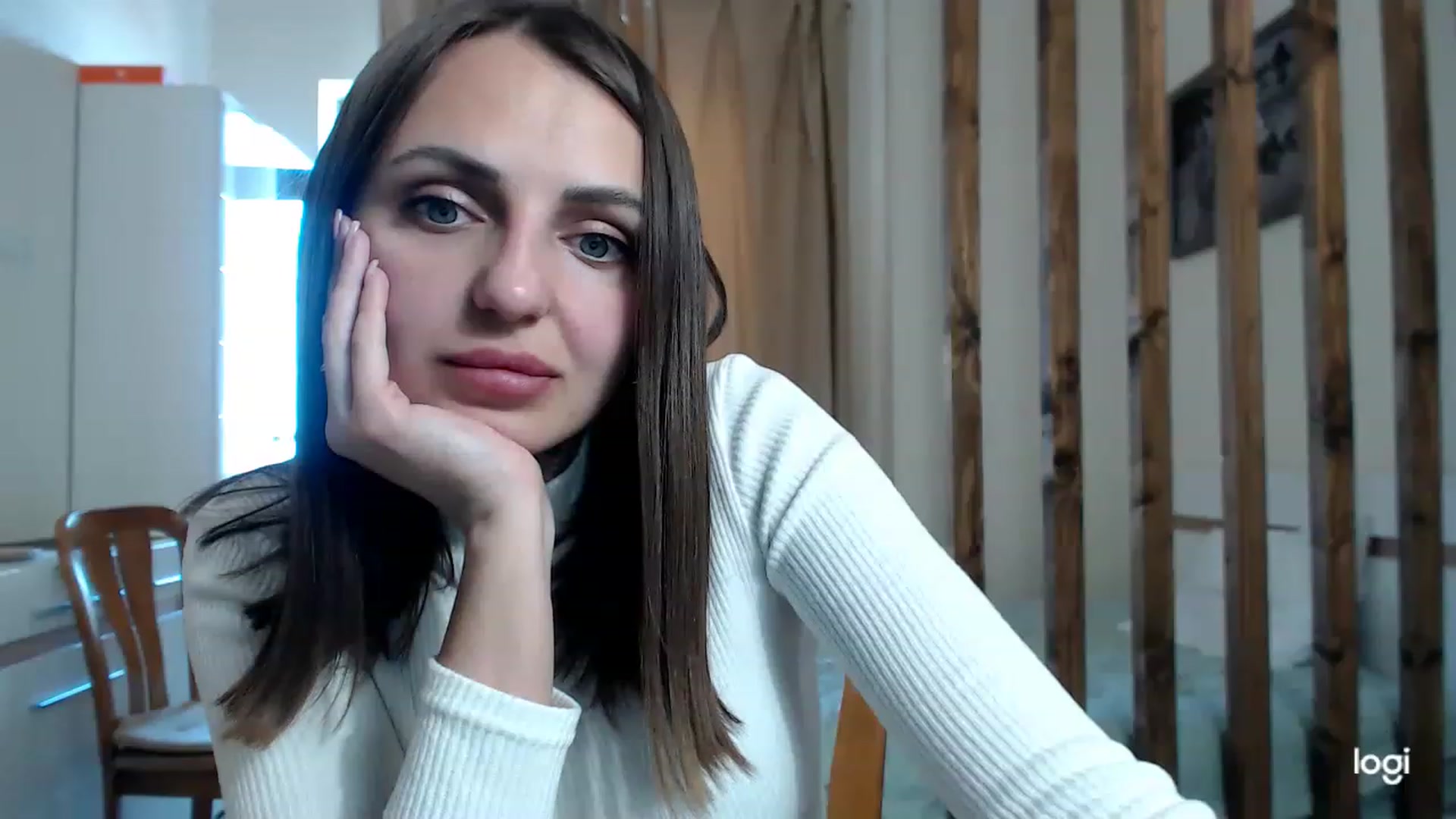 Gallery image thumbnail from CosNia's myfreecams stream on, 03/09/2023, 11:15 image 17 of 20