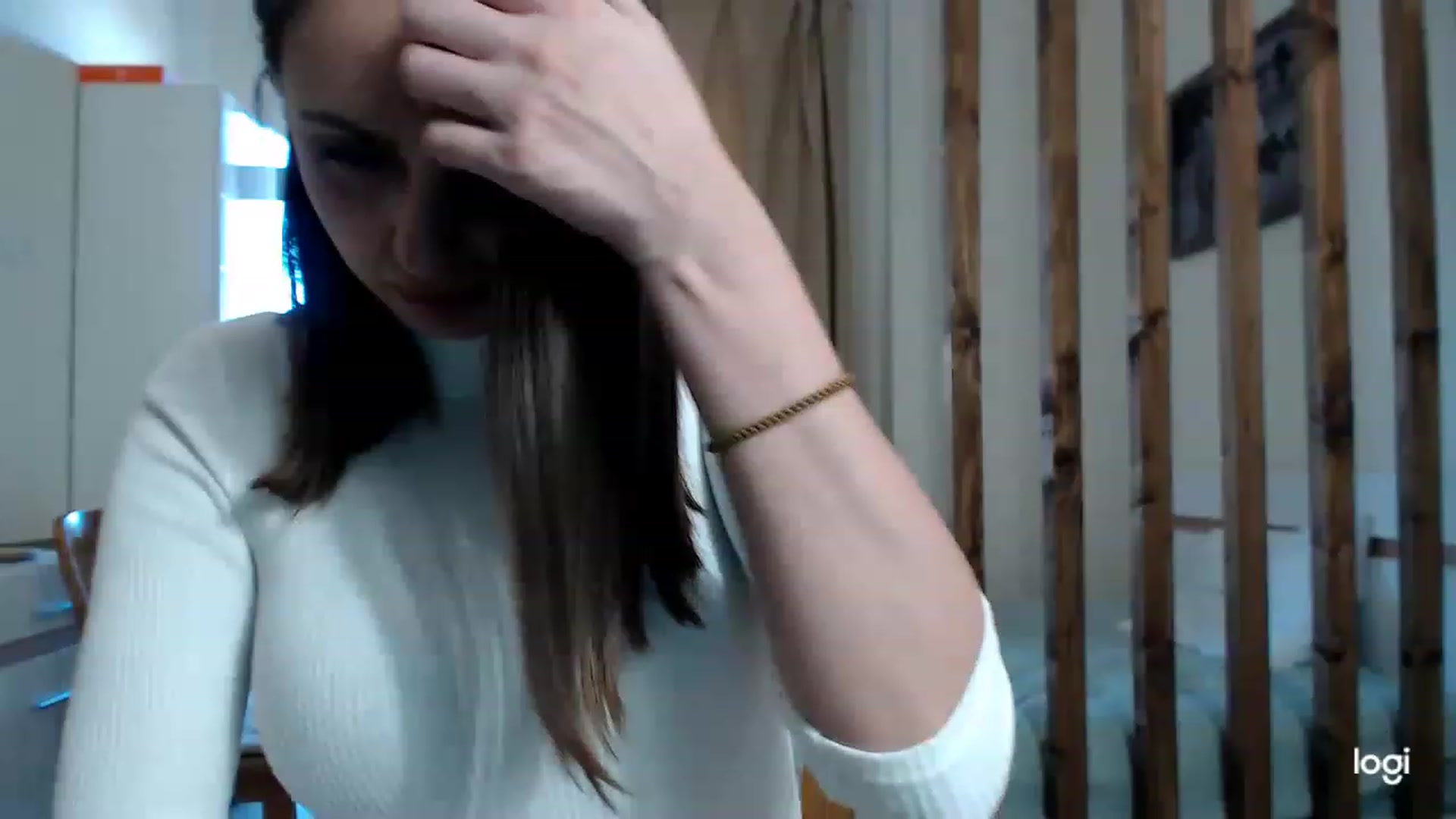 Gallery image thumbnail from CosNia's myfreecams stream on, 03/09/2023, 12:43 image 8 of 20