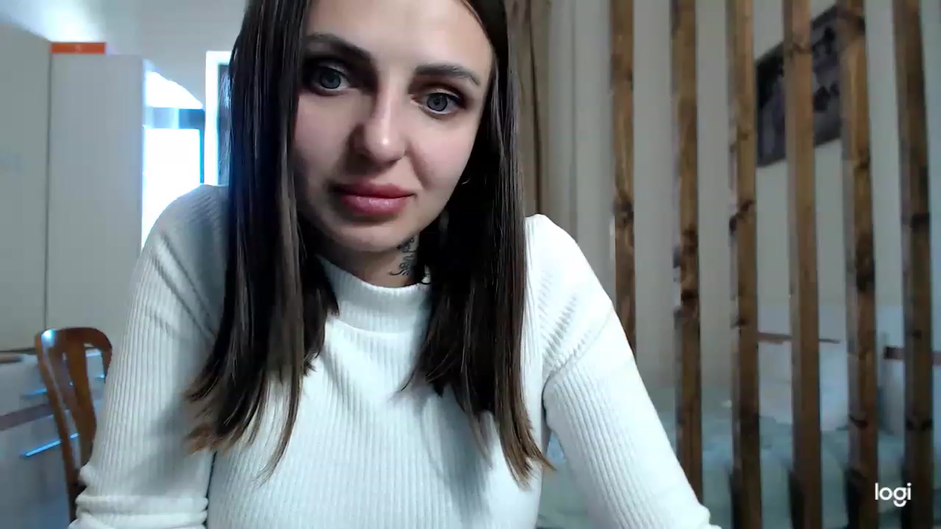 Gallery image thumbnail from CosNia's myfreecams stream on, 03/09/2023, 13:37 image 11 of 20