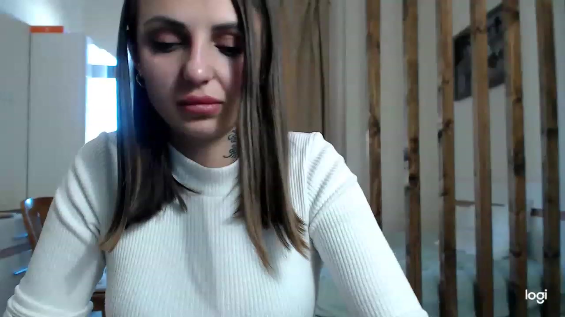 Gallery image thumbnail from CosNia's myfreecams stream on, 03/09/2023, 13:37 image 7 of 20