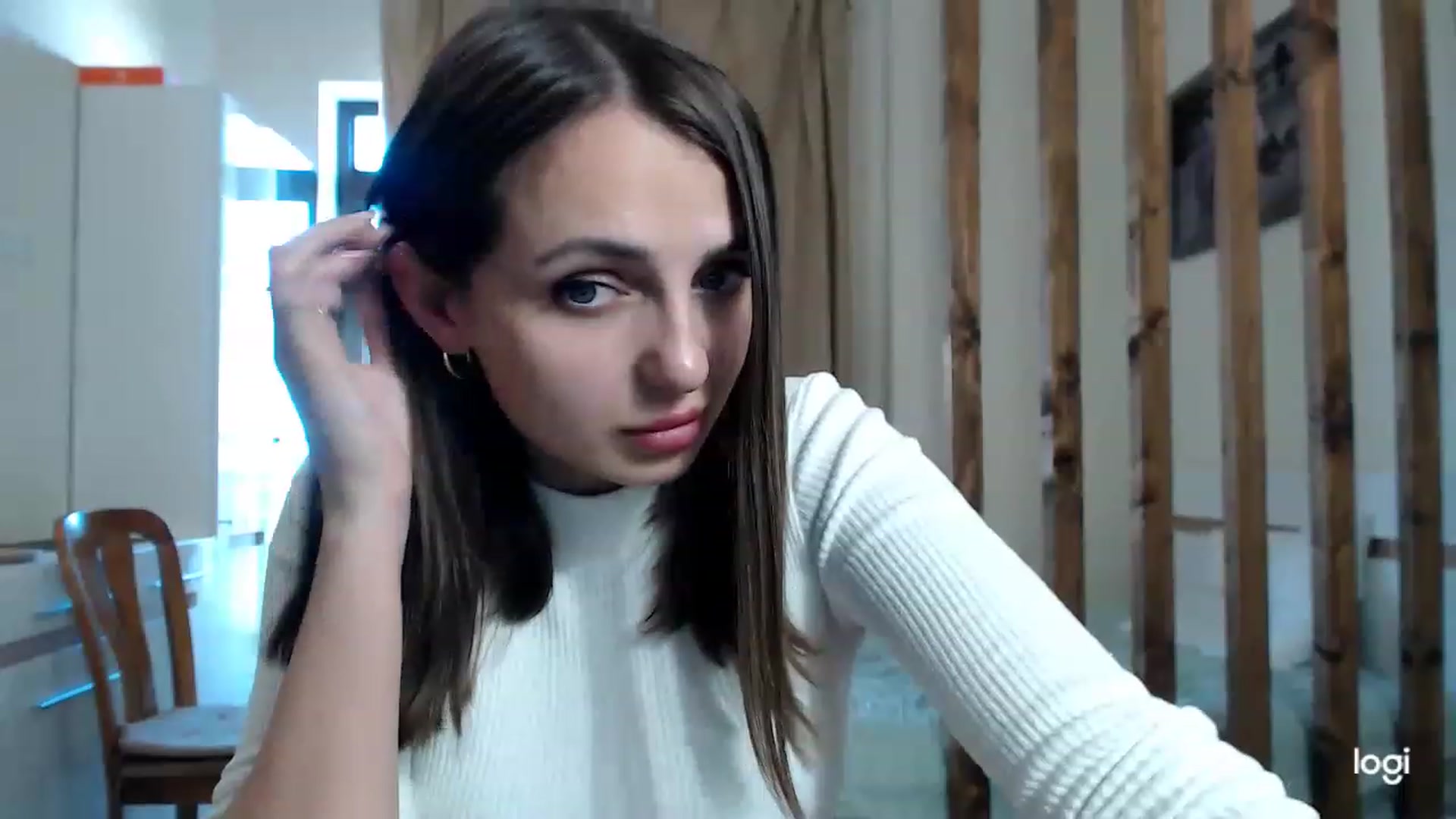 Gallery image thumbnail from CosNia's myfreecams stream on, 03/09/2023, 13:37 image 6 of 20