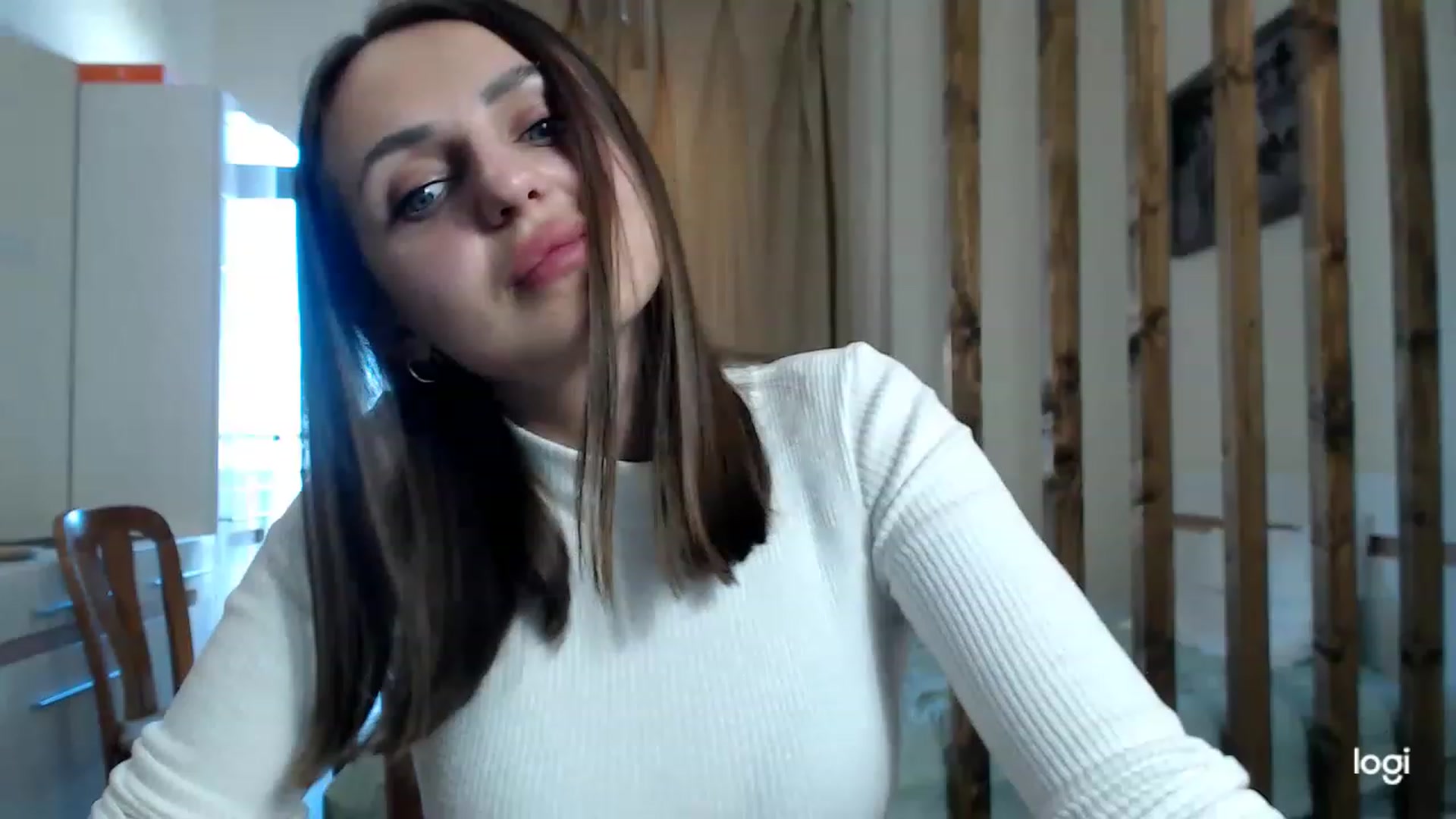 Gallery image thumbnail from CosNia's myfreecams stream on, 03/09/2023, 13:37 image 5 of 20