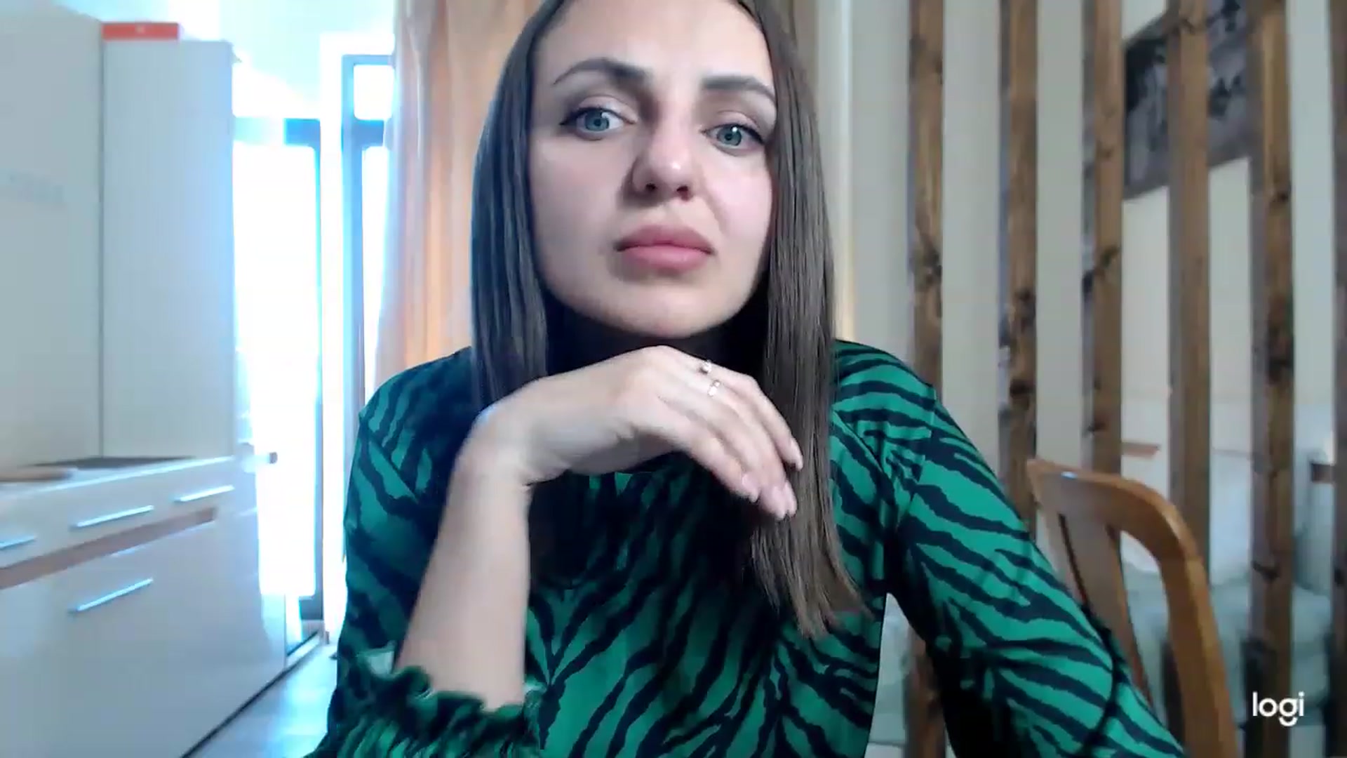 Gallery image thumbnail from CosNia's myfreecams stream on, 03/10/2023, 09:00 image 11 of 20