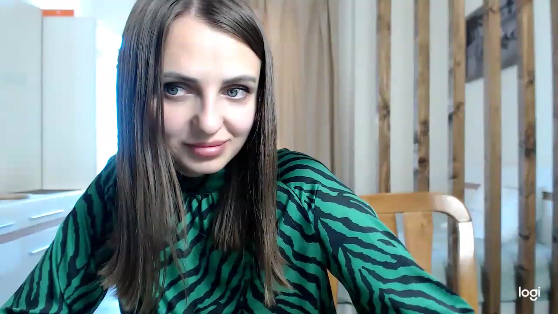 Gallery image thumbnail from CosNia's myfreecams stream on, 03/10/2023, 11:46 image 3 of 20