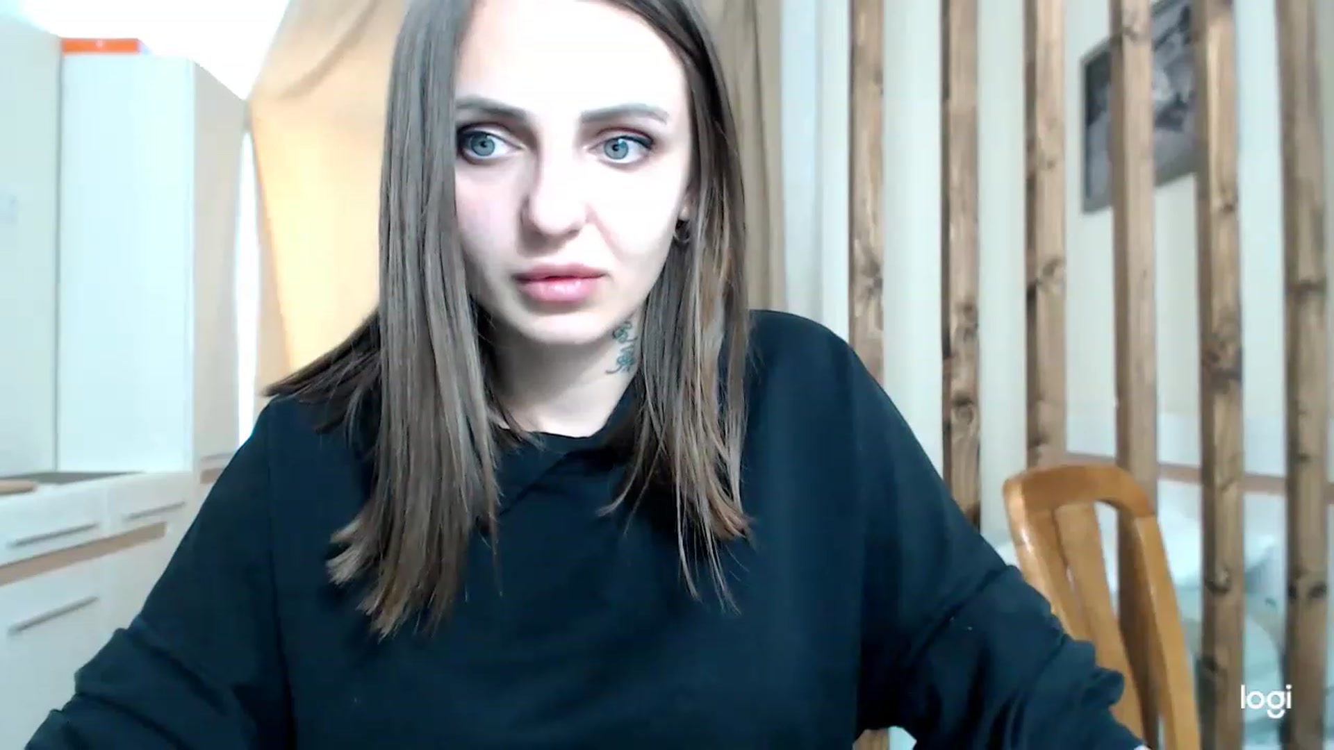 Gallery image thumbnail from CosNia's myfreecams stream on, 03/12/2023, 13:25 image 13 of 20