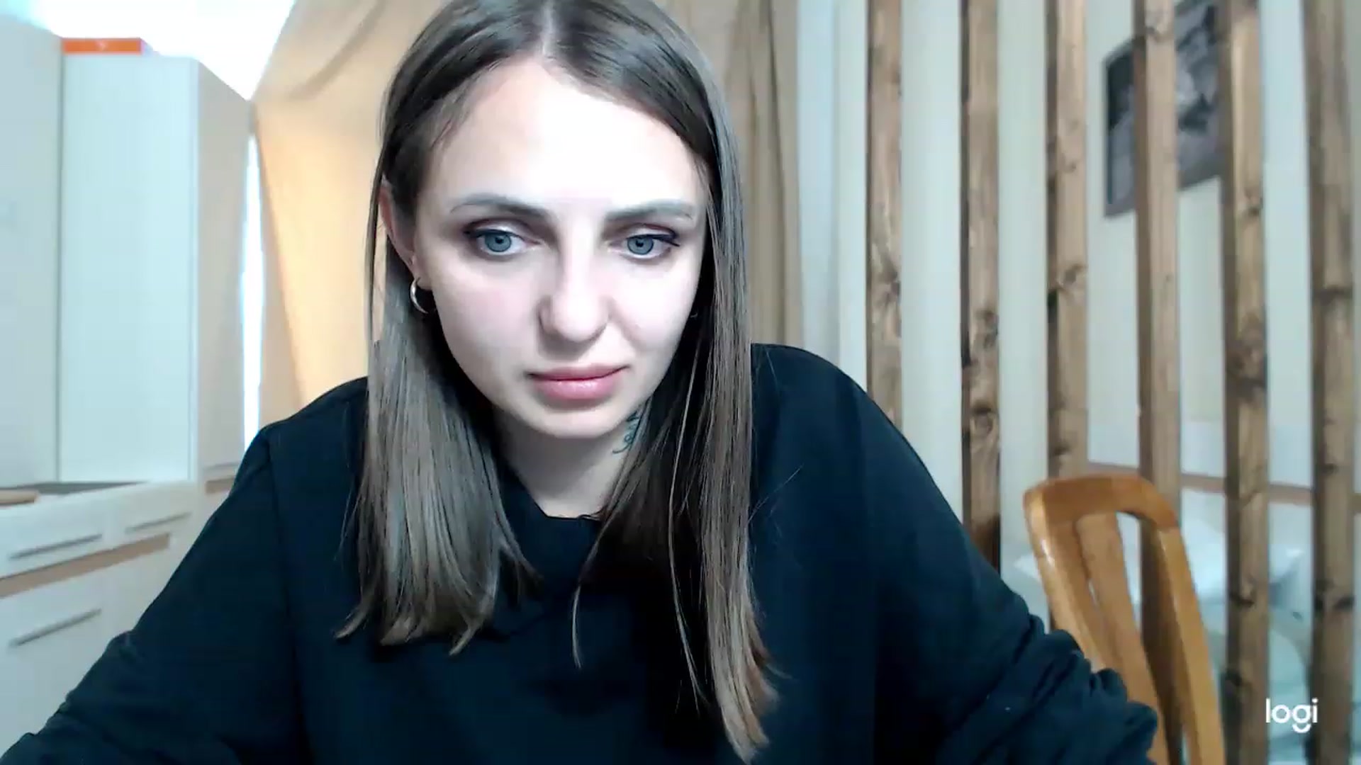 Gallery image thumbnail from CosNia's myfreecams stream on, 03/12/2023, 13:25 image 11 of 20