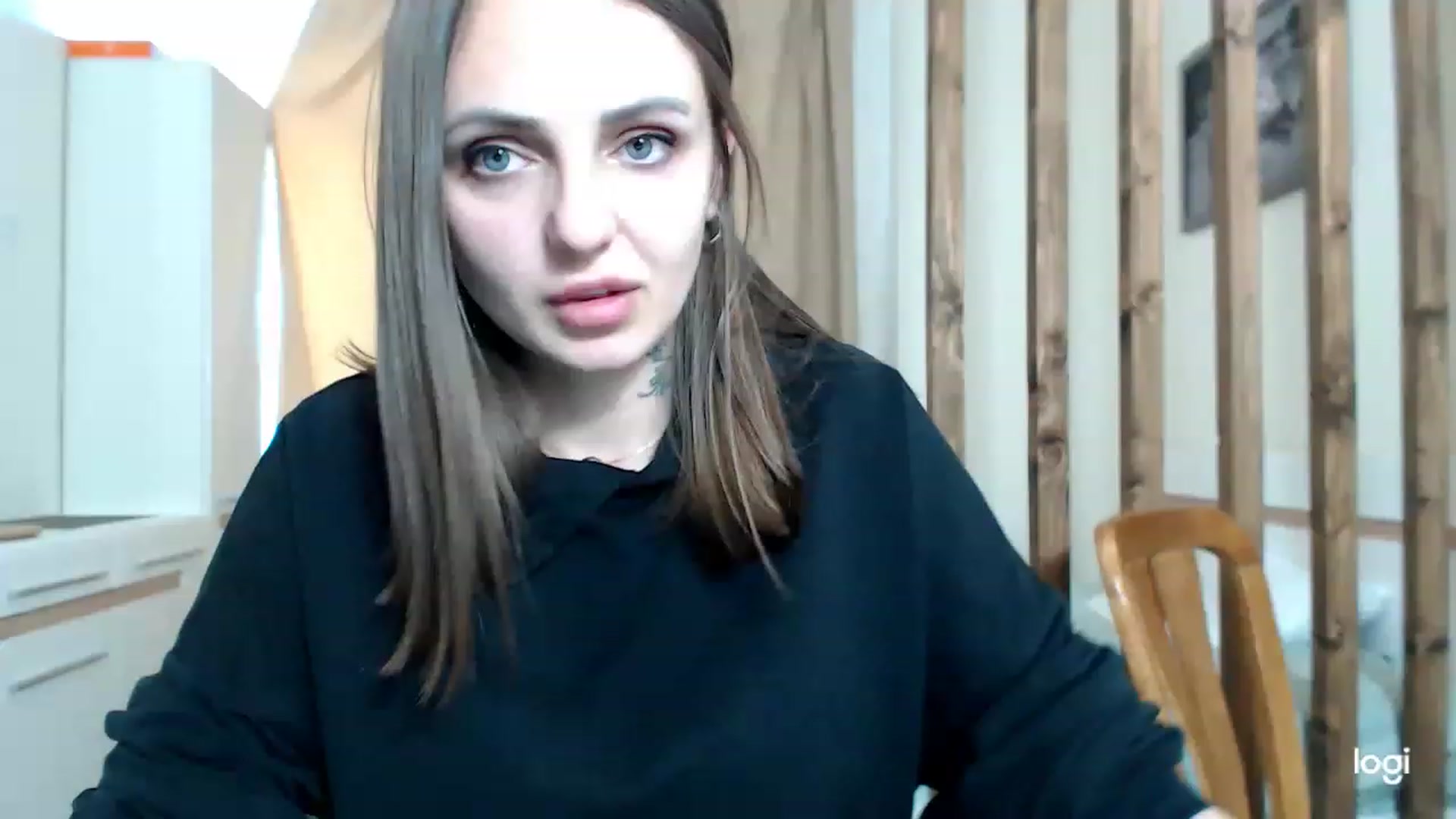 Gallery image thumbnail from CosNia's myfreecams stream on, 03/12/2023, 13:25 image 3 of 20