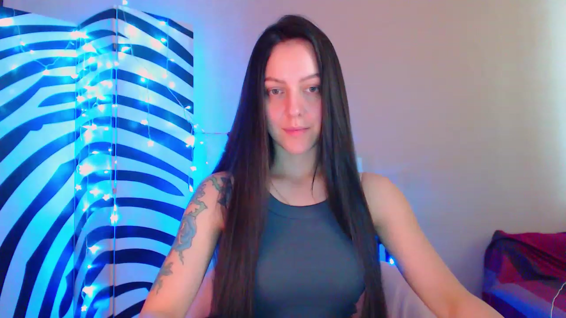 Gallery image thumbnail from Cos_Sexy's myfreecams stream on, 06/01/2023, 13:27 image 12 of 20