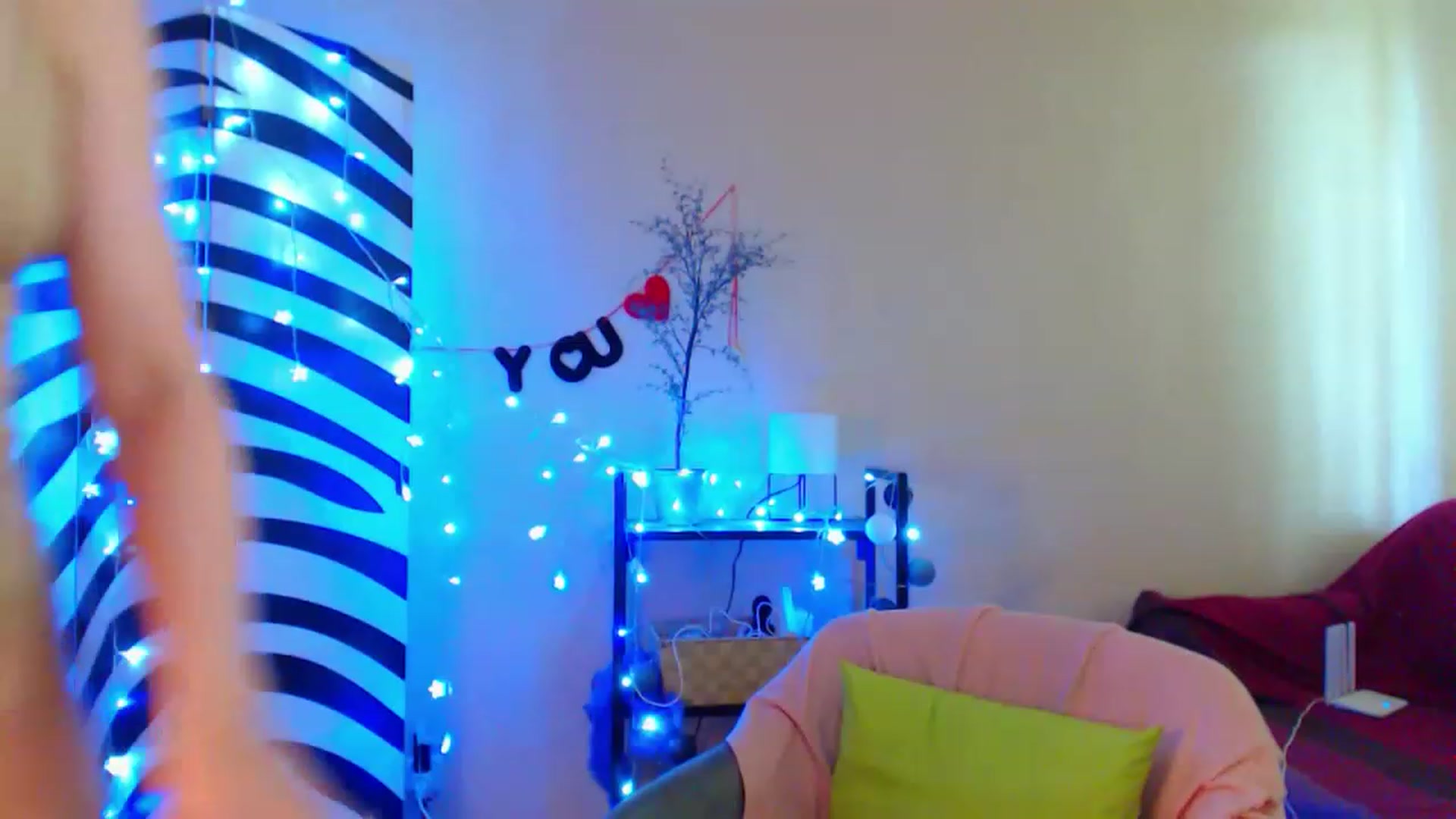Gallery image thumbnail from Cos_Sexy's myfreecams stream on, 06/02/2023, 13:39 image 15 of 20