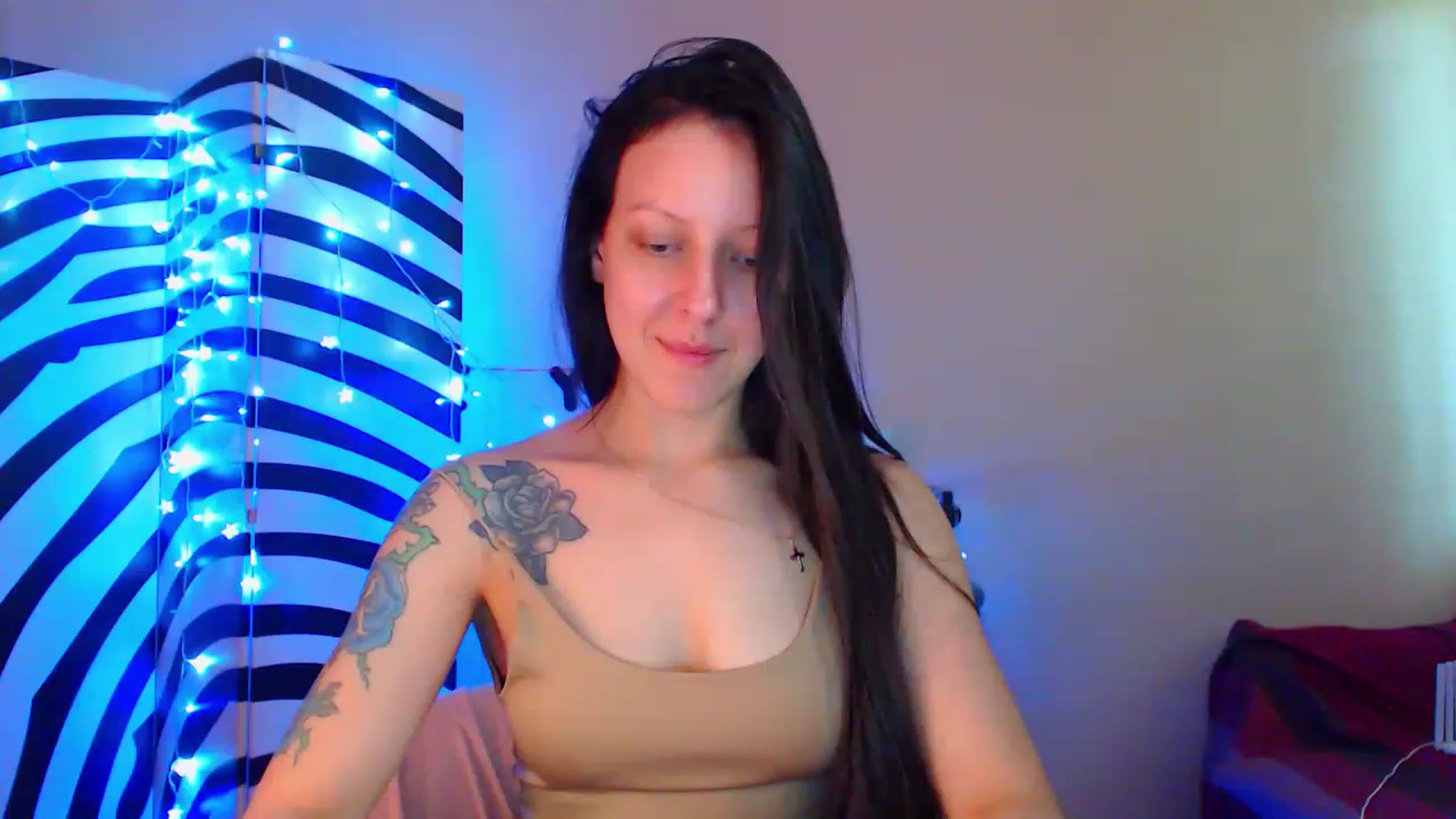 Gallery image thumbnail from Cos_Sexy's myfreecams stream on, 06/05/2023, 11:14 image 9 of 20