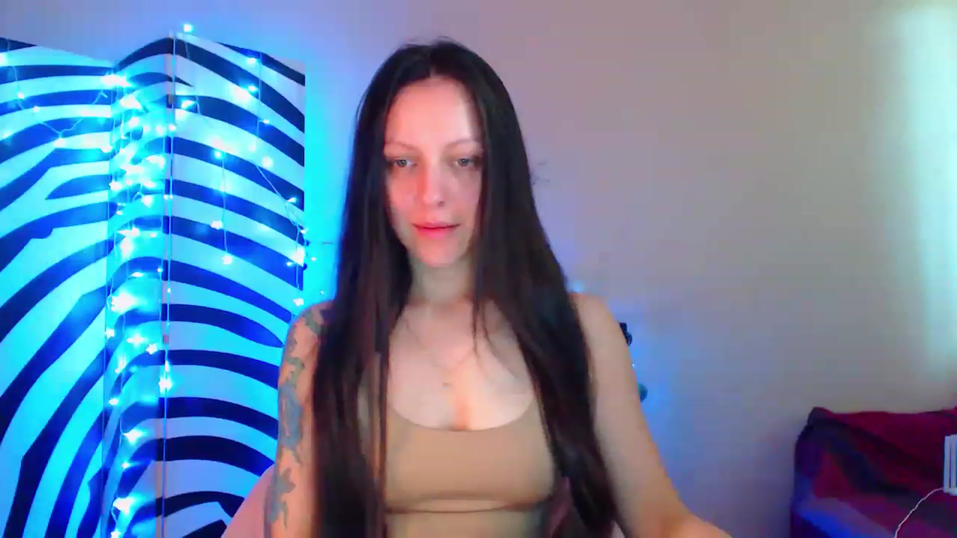 Gallery image thumbnail from Cos_Sexy's myfreecams stream on, 06/05/2023, 11:14 image 6 of 20