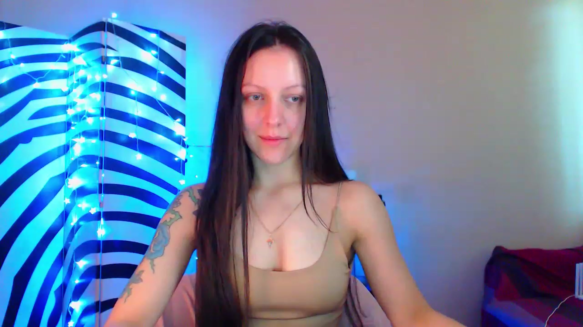 Gallery image thumbnail from Cos_Sexy's myfreecams stream on, 06/05/2023, 11:14 image 3 of 20