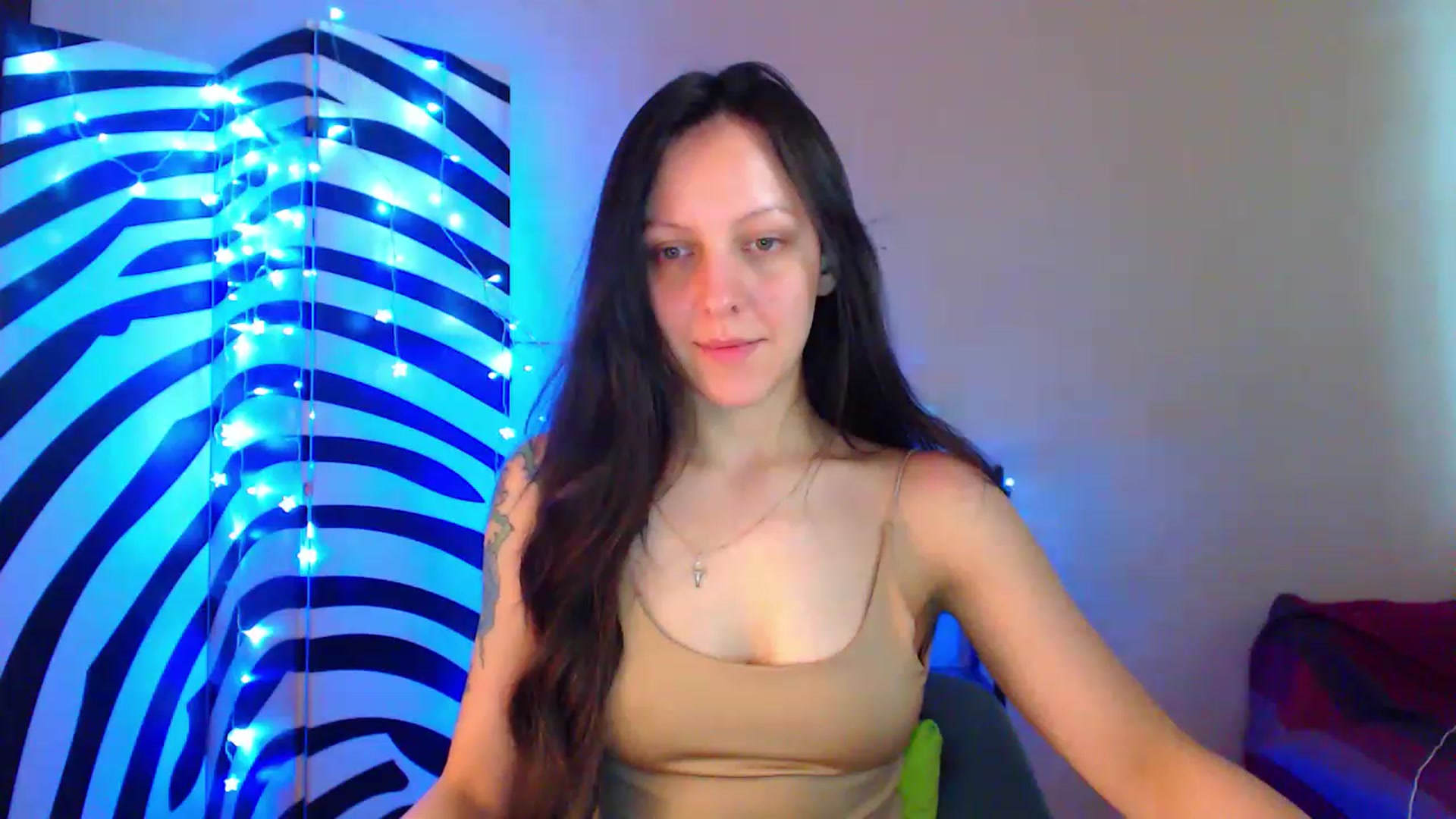Gallery image thumbnail from Cos_Sexy's myfreecams stream on, 06/06/2023, 09:38 image 11 of 20