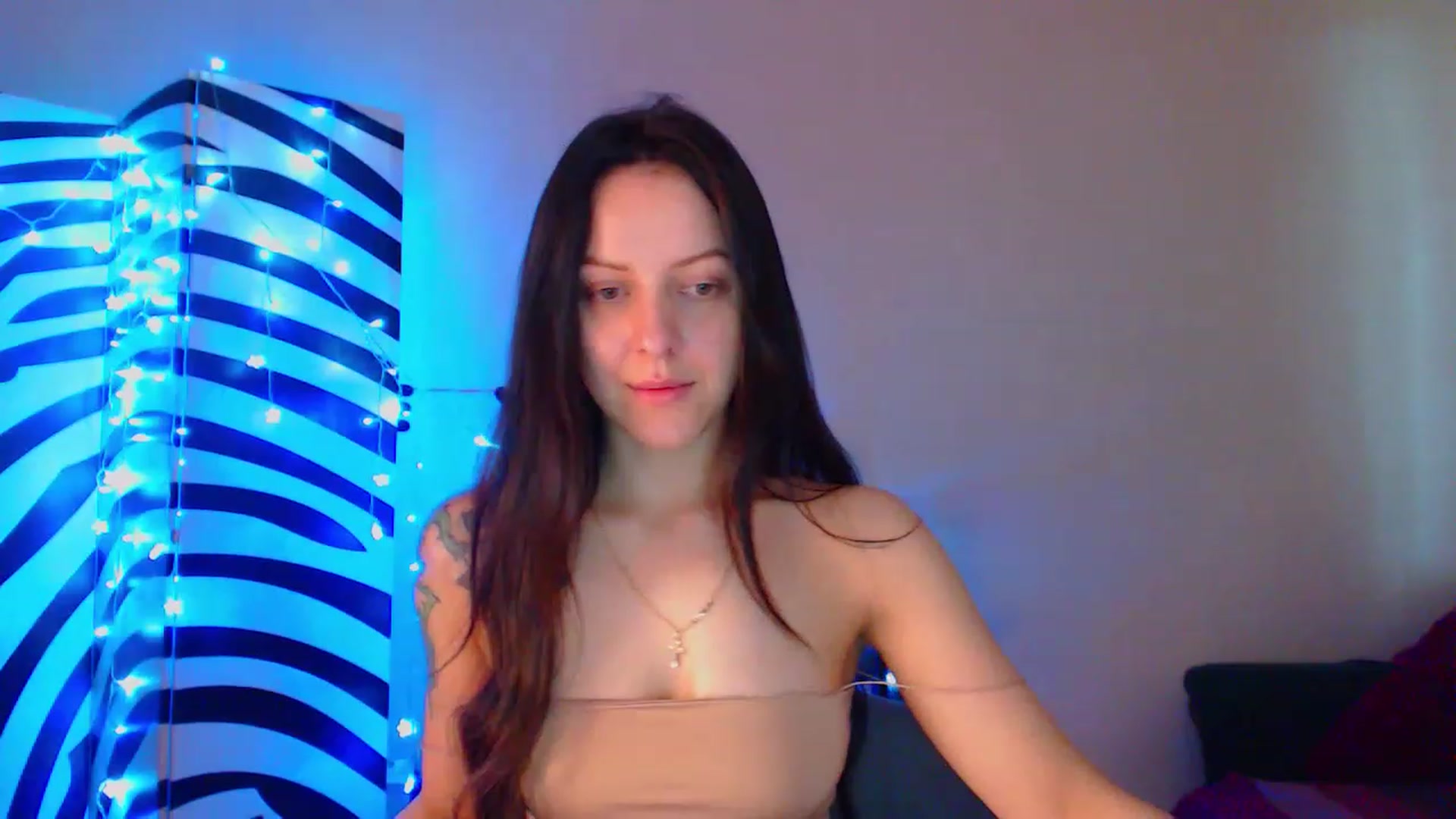 Gallery image thumbnail from Cos_Sexy's myfreecams stream on, 06/12/2023, 10:57 image 5 of 20