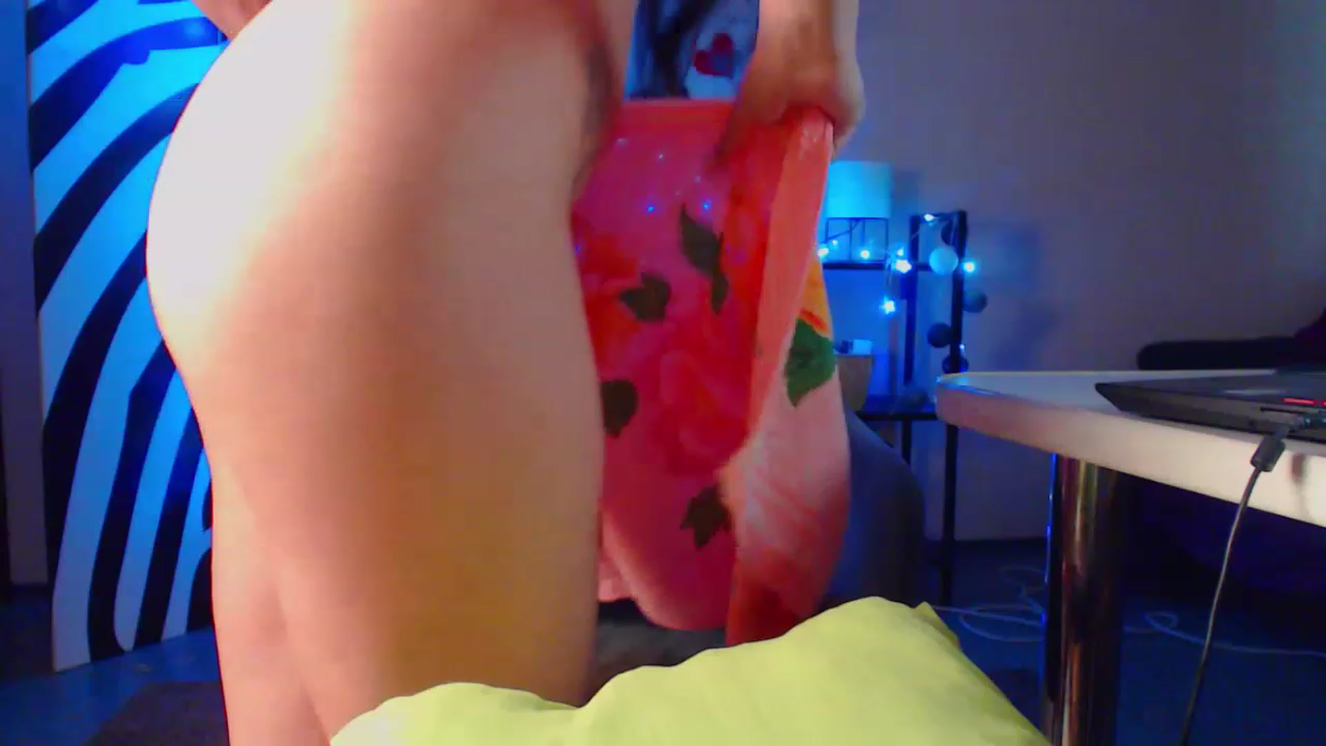 Gallery image thumbnail from Cos_Sexy's myfreecams stream on, 06/12/2023, 12:55 image 20 of 20