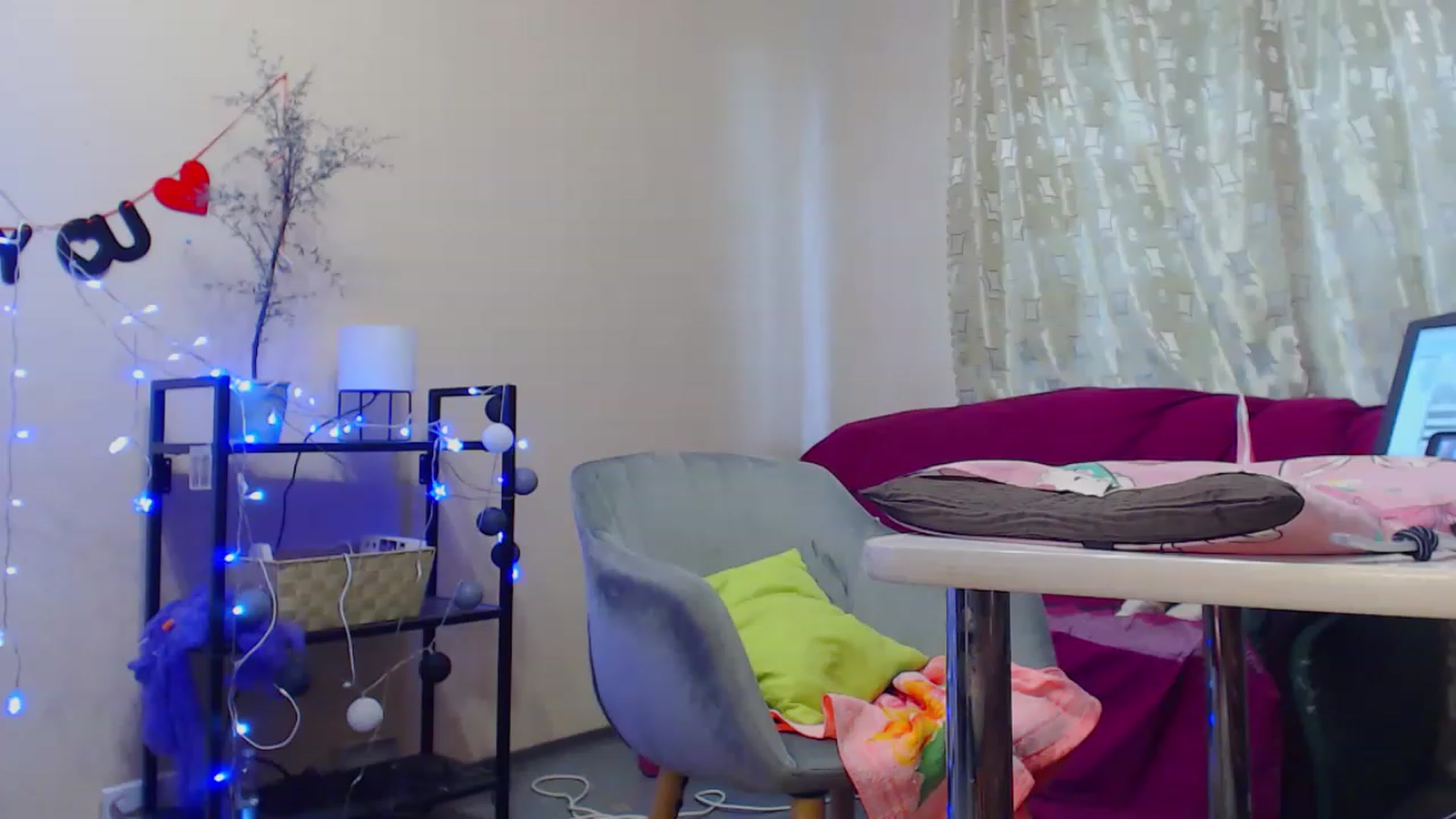 Gallery image thumbnail from Cos_Sexy's myfreecams stream on, 06/13/2023, 12:09 image 1 of 20