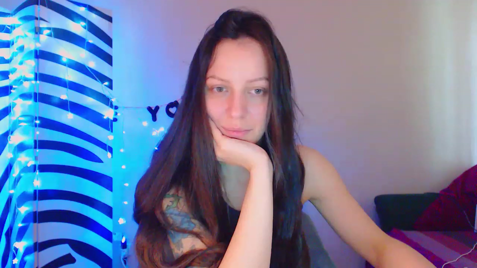 Gallery image thumbnail from Cos_Sexy's myfreecams stream on, 06/14/2023, 10:34 image 18 of 20