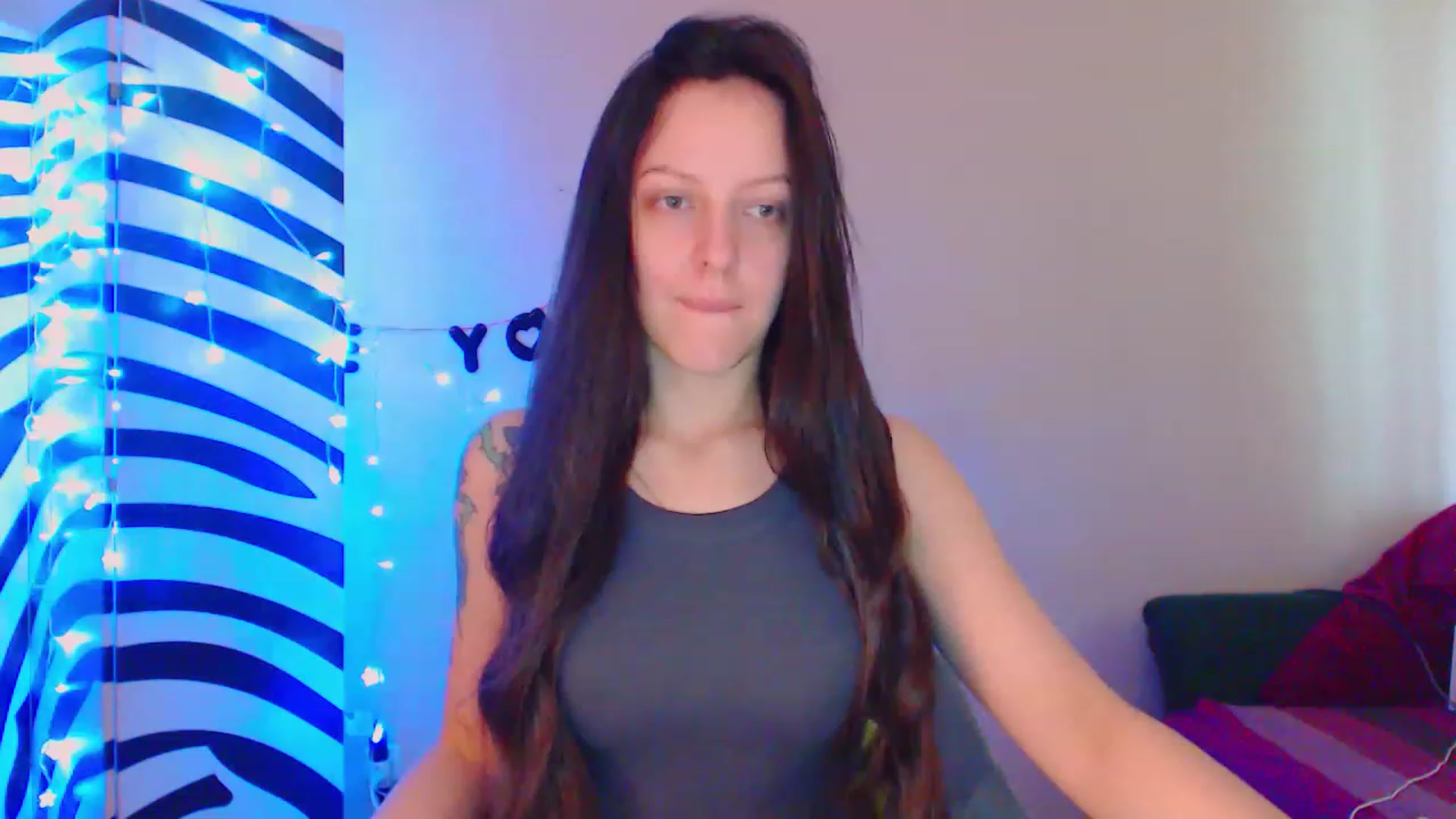 Gallery image thumbnail from Cos_Sexy's myfreecams stream on, 06/14/2023, 10:34 image 13 of 20