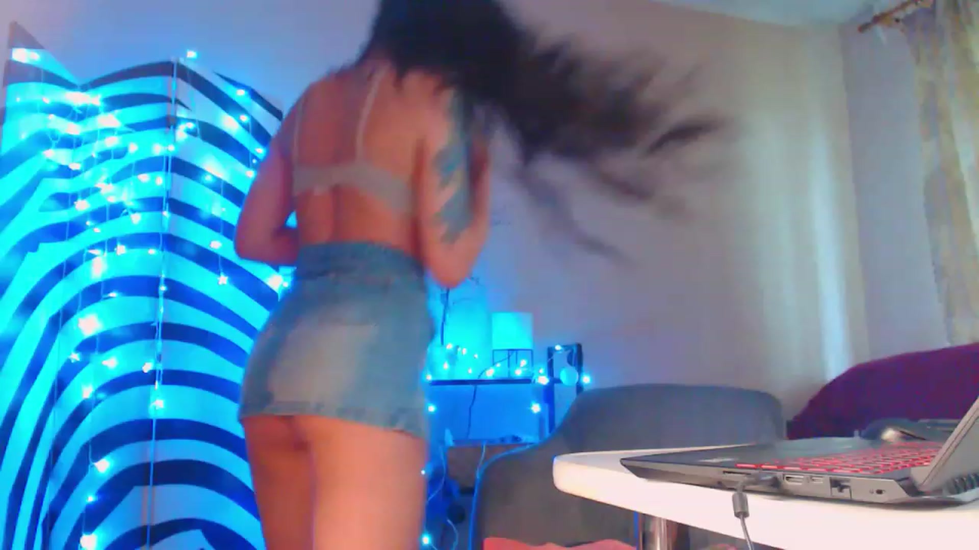 Gallery image thumbnail from Cos_Sexy's myfreecams stream on, 06/14/2023, 12:56 image 1 of 20