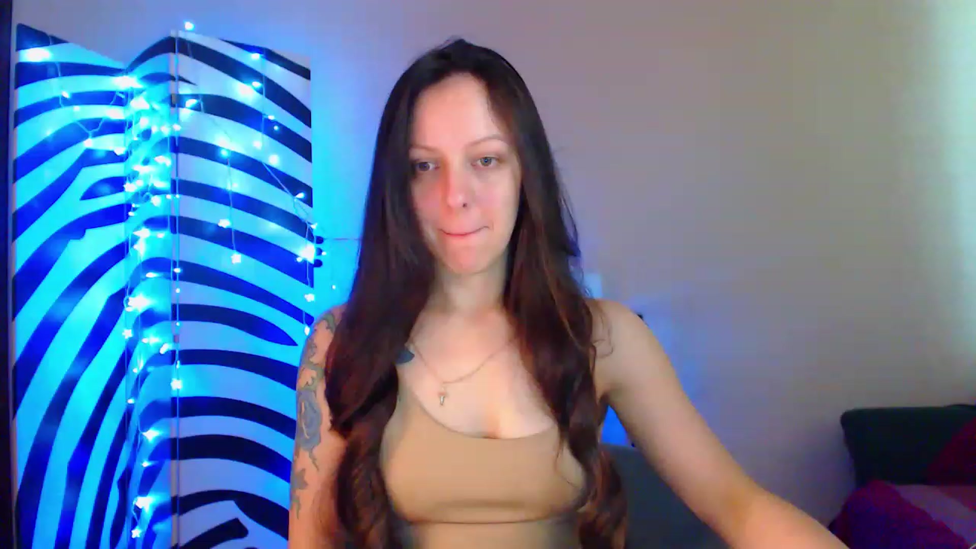 Gallery image thumbnail from Cos_Sexy's myfreecams stream on, 06/16/2023, 11:26 image 5 of 20