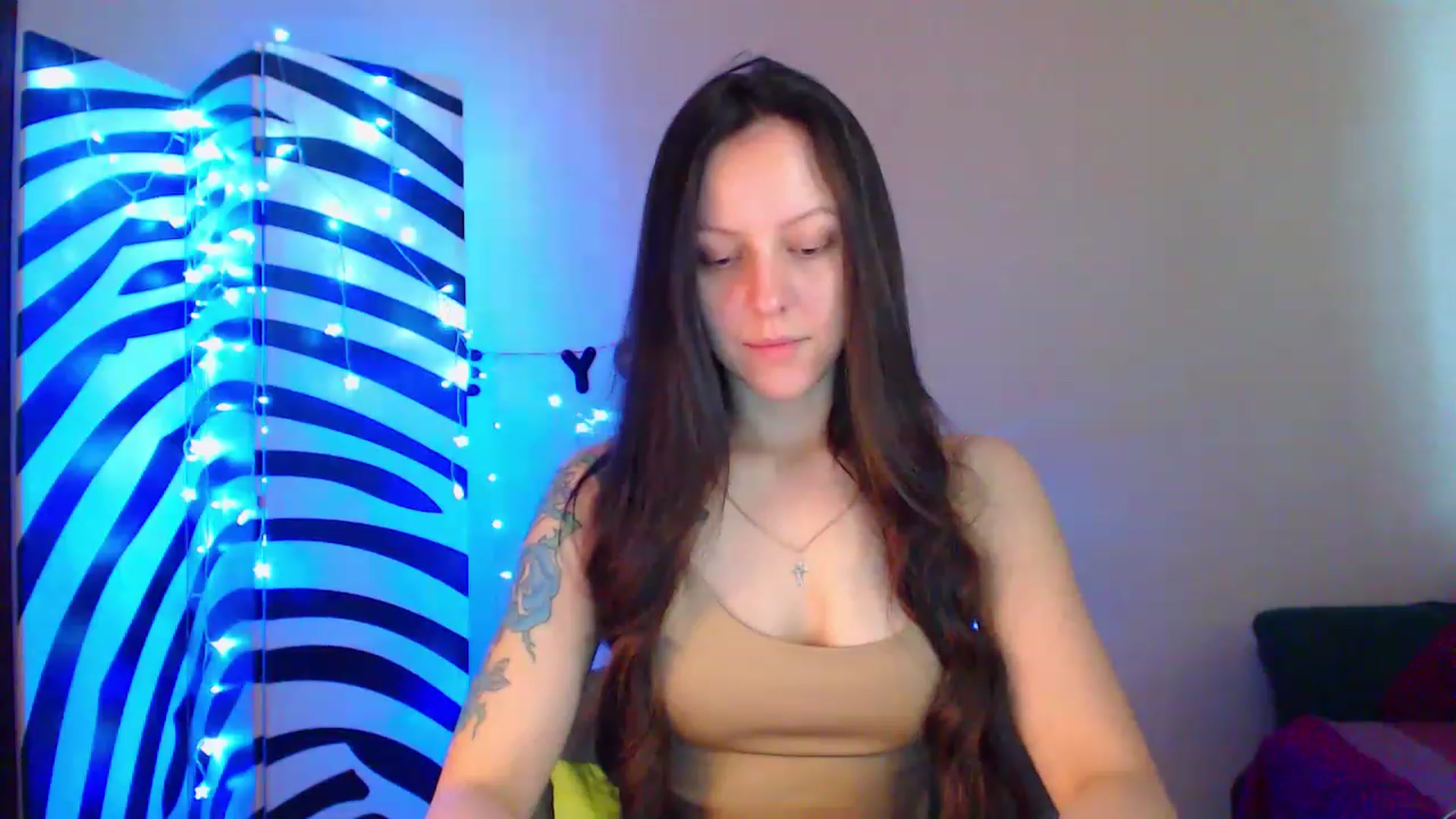 Gallery image thumbnail from Cos_Sexy's myfreecams stream on, 06/16/2023, 11:26 image 11 of 20
