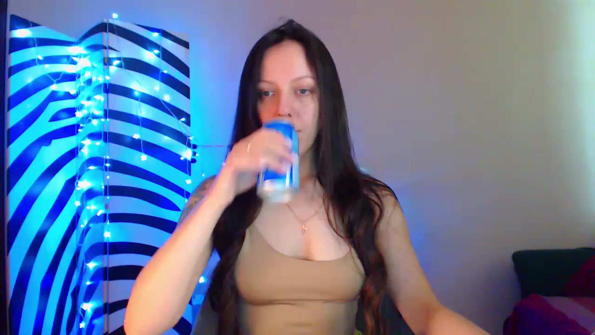 Gallery image thumbnail from Cos_Sexy's myfreecams stream on, 06/16/2023, 11:26 image 15 of 20