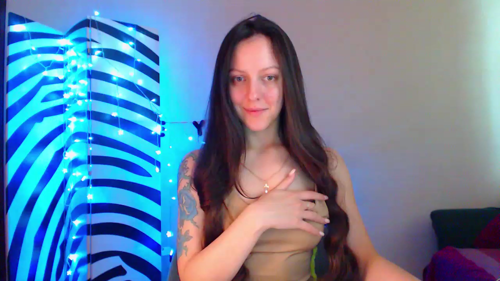 Gallery image thumbnail from Cos_Sexy's myfreecams stream on, 06/16/2023, 11:26 image 10 of 20