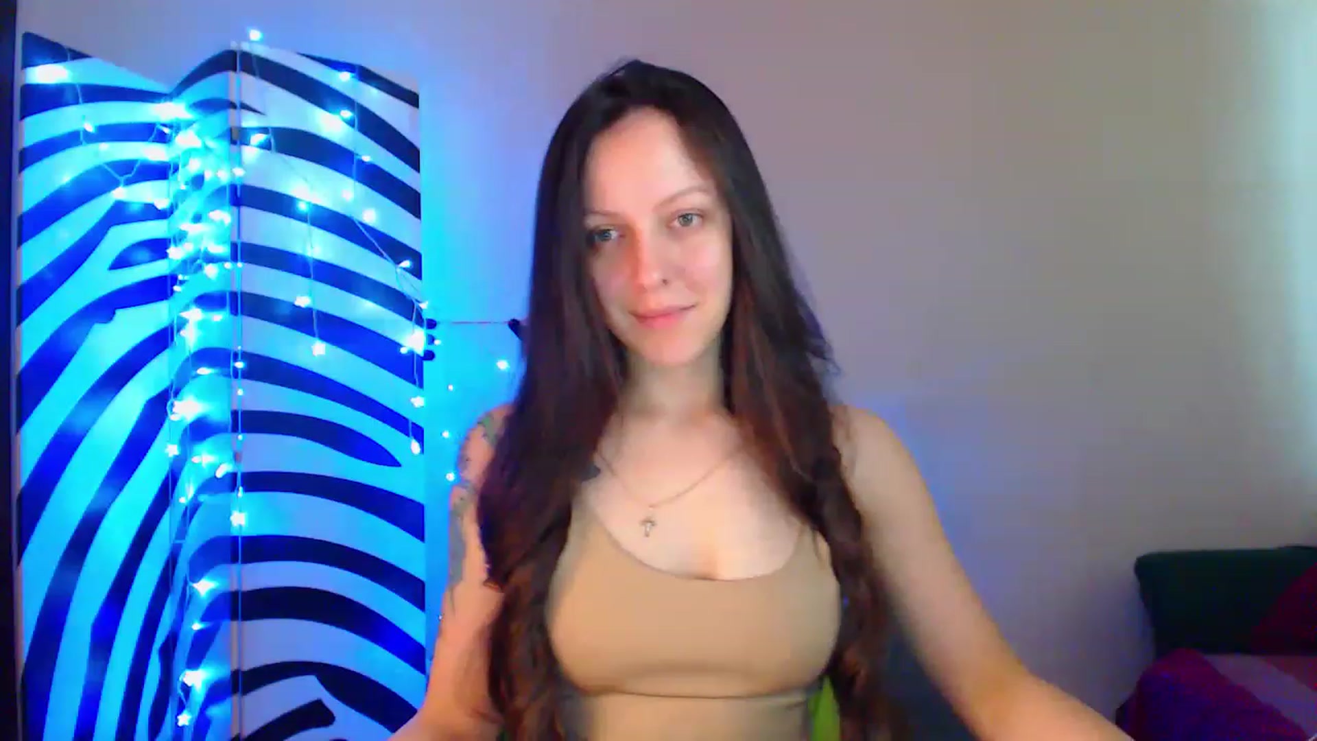 Gallery image thumbnail from Cos_Sexy's myfreecams stream on, 06/16/2023, 11:26 image 6 of 20