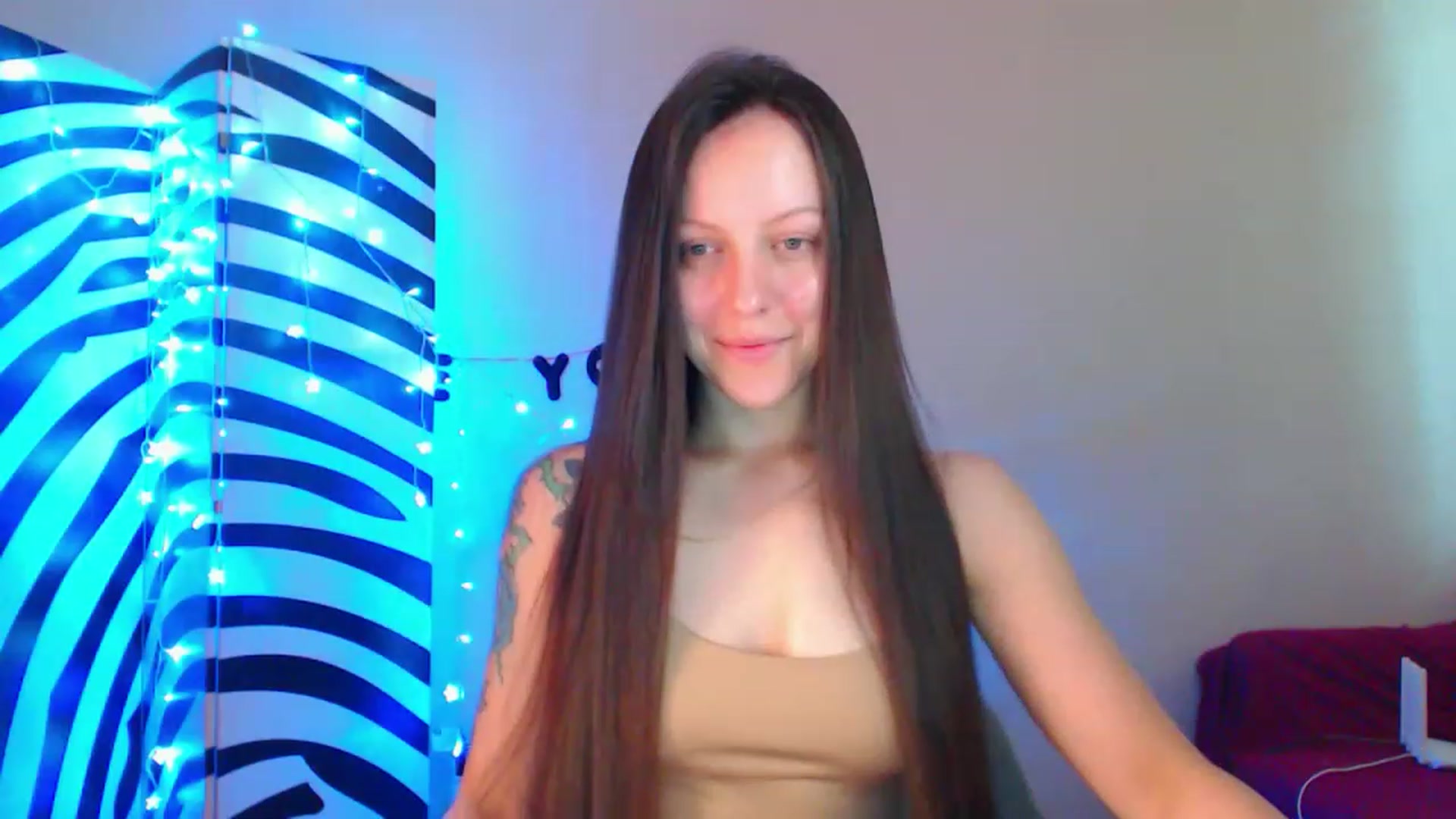 Gallery image thumbnail from Cos_Sexy's myfreecams stream on, 06/19/2023, 10:17 image 2 of 20