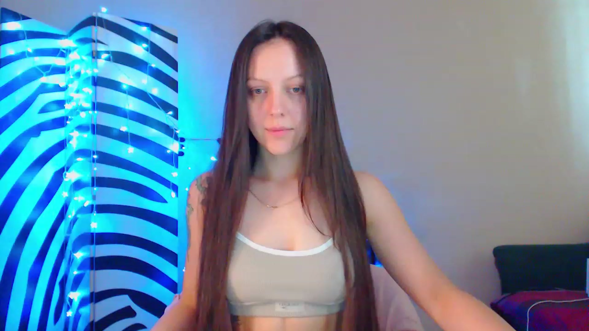 Gallery image thumbnail from Cos_Sexy's myfreecams stream on, 06/26/2023, 13:05 image 4 of 20
