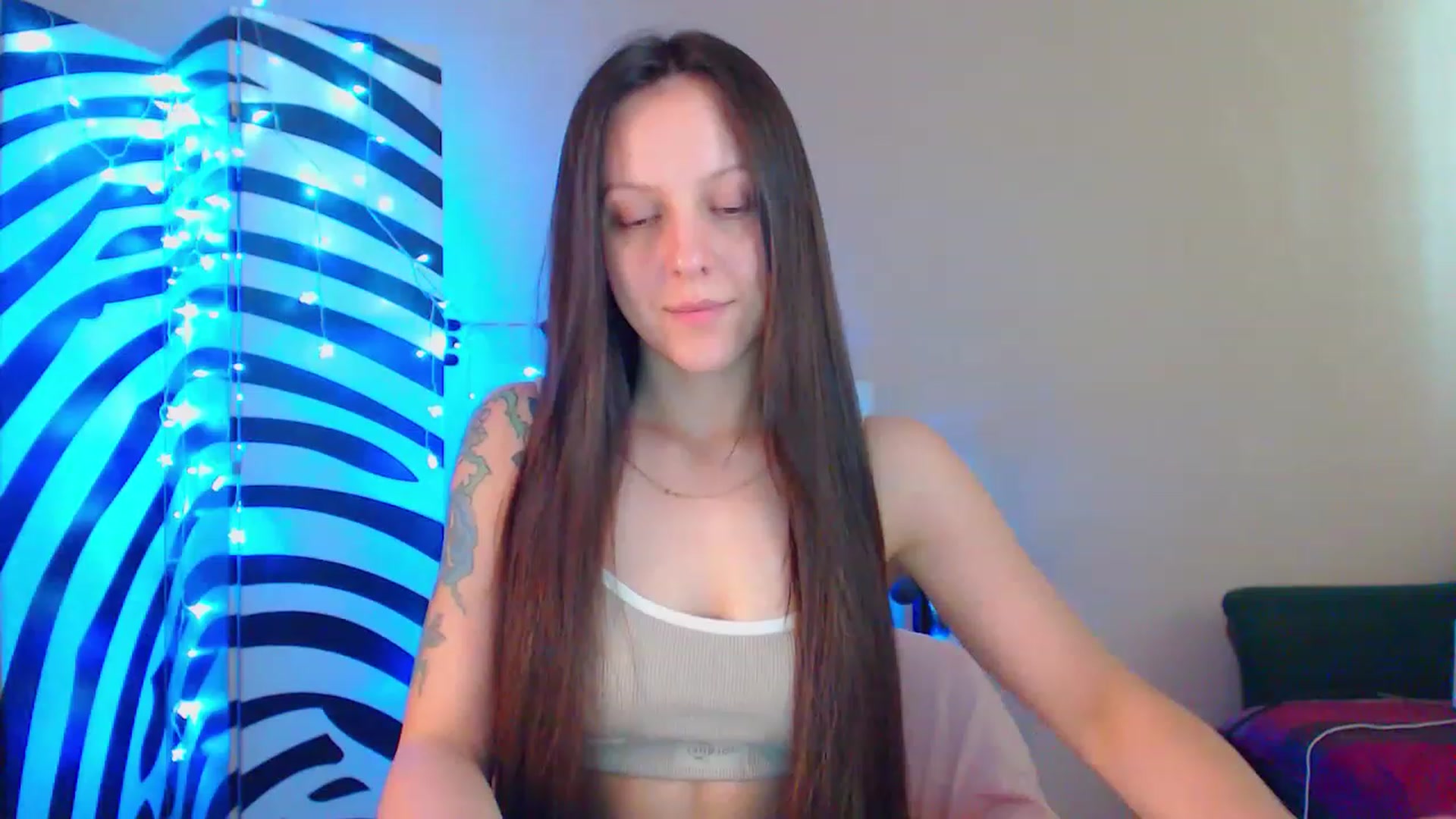 Gallery image thumbnail from Cos_Sexy's myfreecams stream on, 06/26/2023, 13:05 image 1 of 20