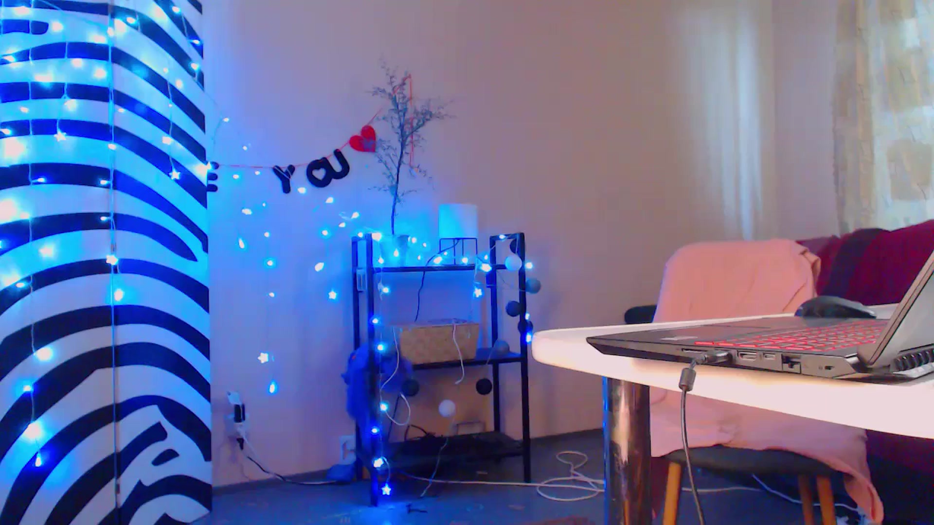 Gallery image thumbnail from Cos_Sexy's myfreecams stream on, 06/30/2023, 11:24 image 1 of 20