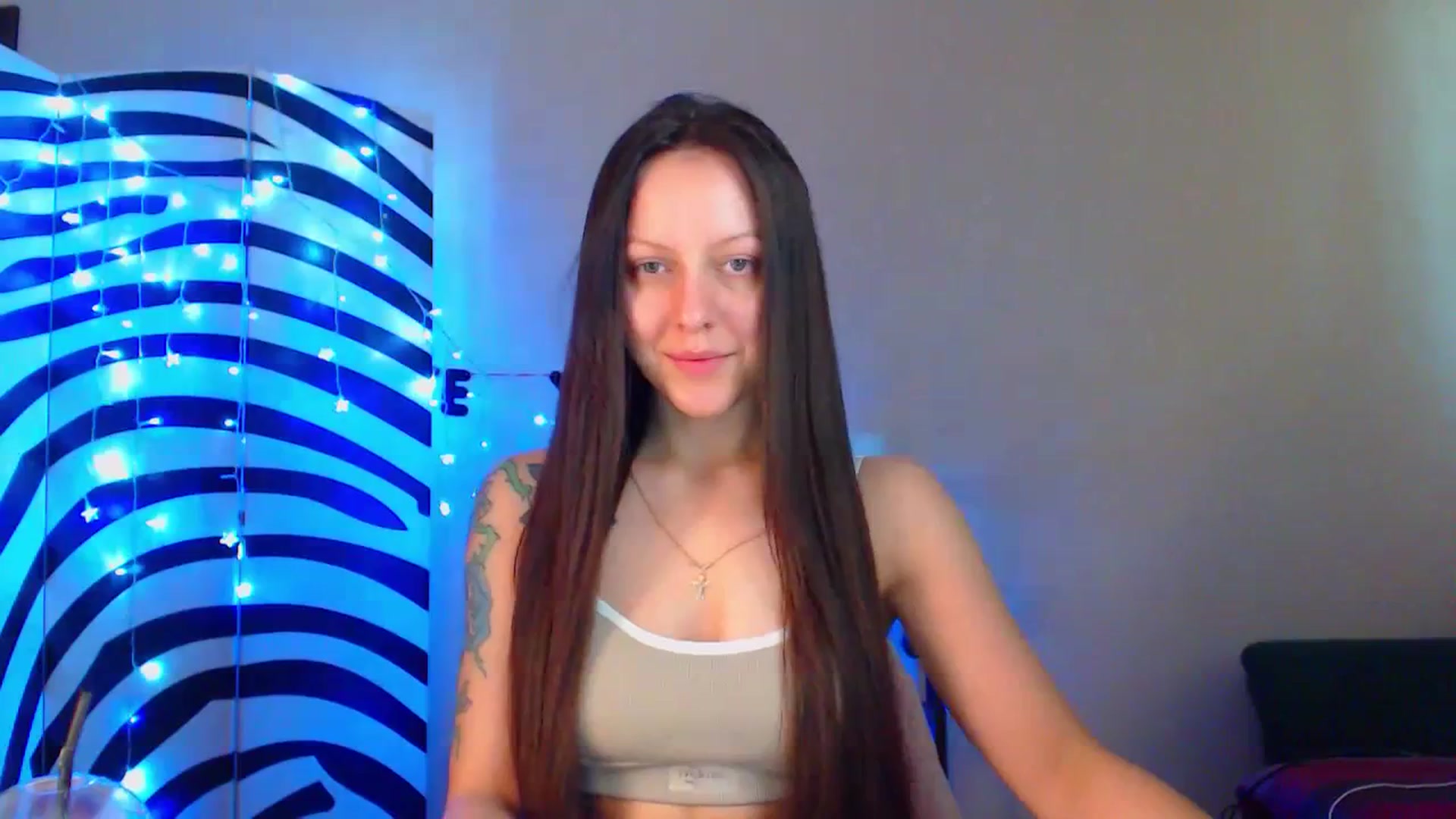 Gallery image thumbnail from Cos_Sexy's myfreecams stream on, 07/03/2023, 11:01 image 1 of 20