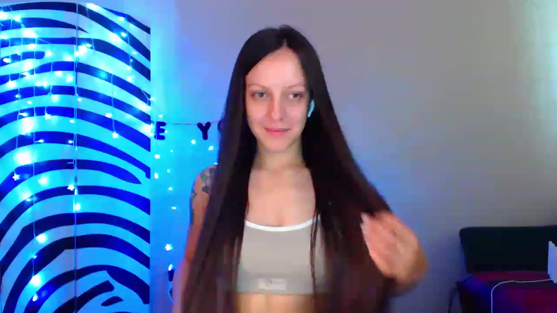 Gallery image thumbnail from Cos_Sexy's myfreecams stream on, 07/05/2023, 10:44 image 11 of 20