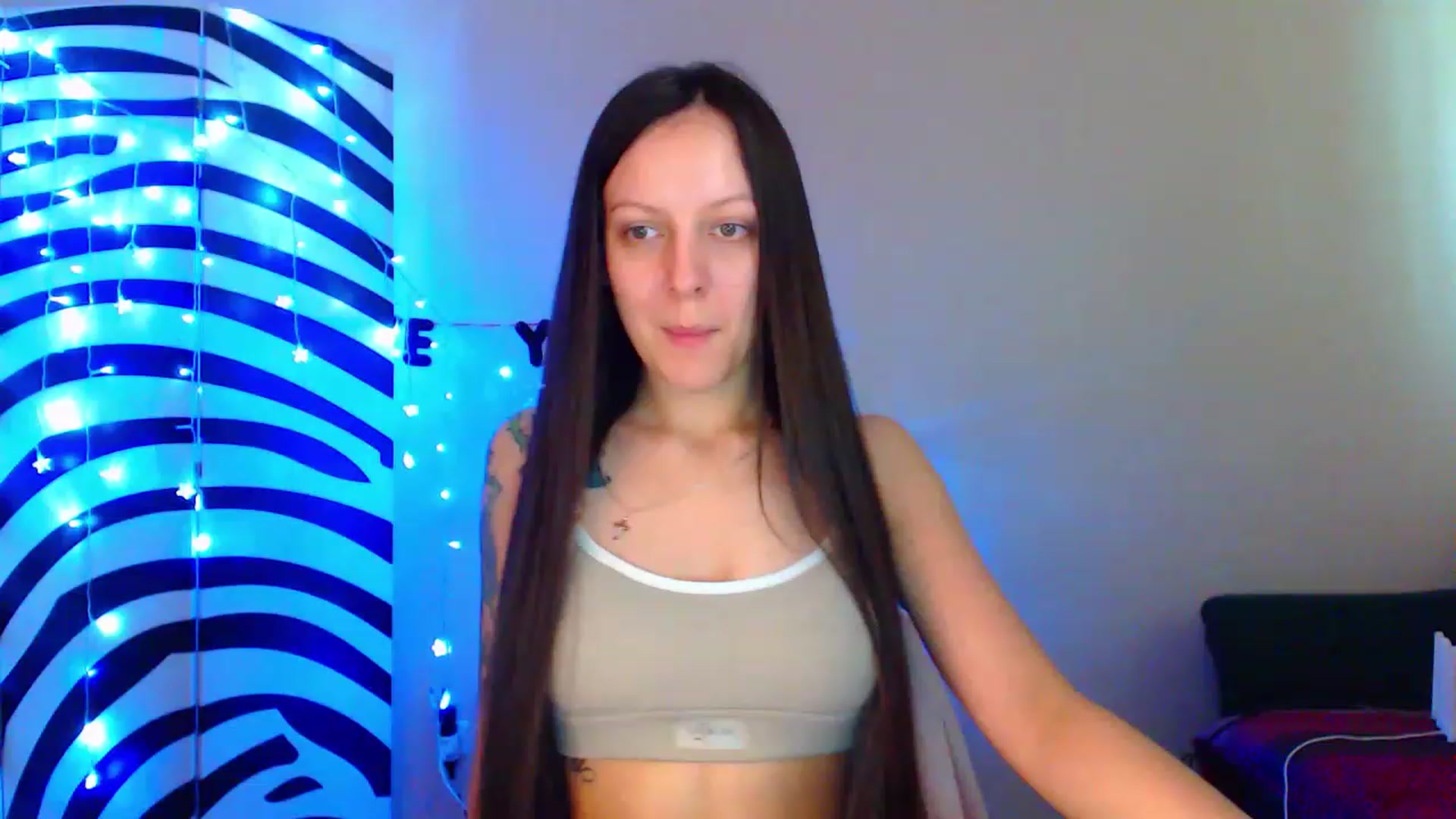 Gallery image thumbnail from Cos_Sexy's myfreecams stream on, 07/05/2023, 10:44 image 2 of 20