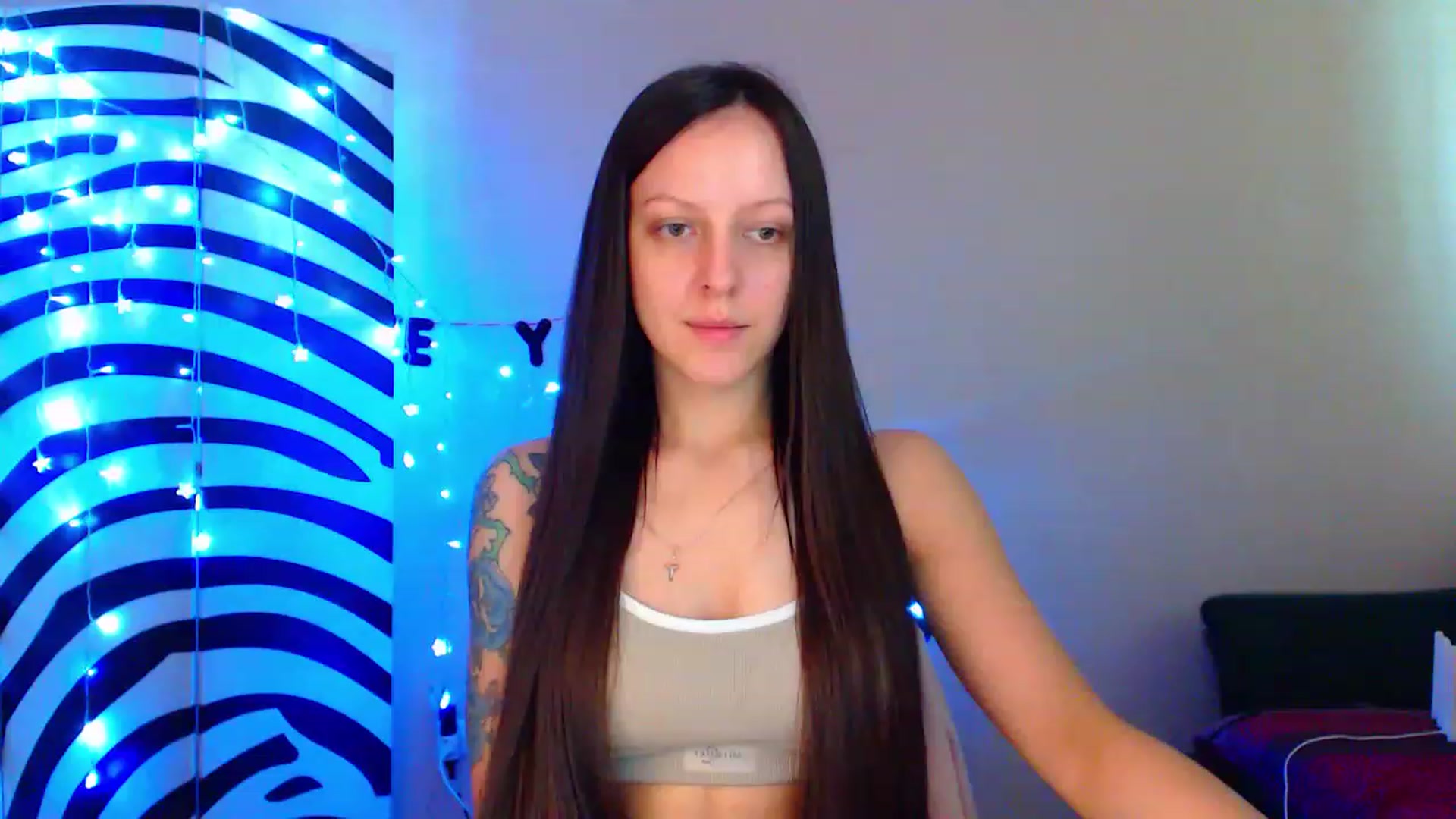 Gallery image thumbnail from Cos_Sexy's myfreecams stream on, 07/05/2023, 10:44 image 9 of 20