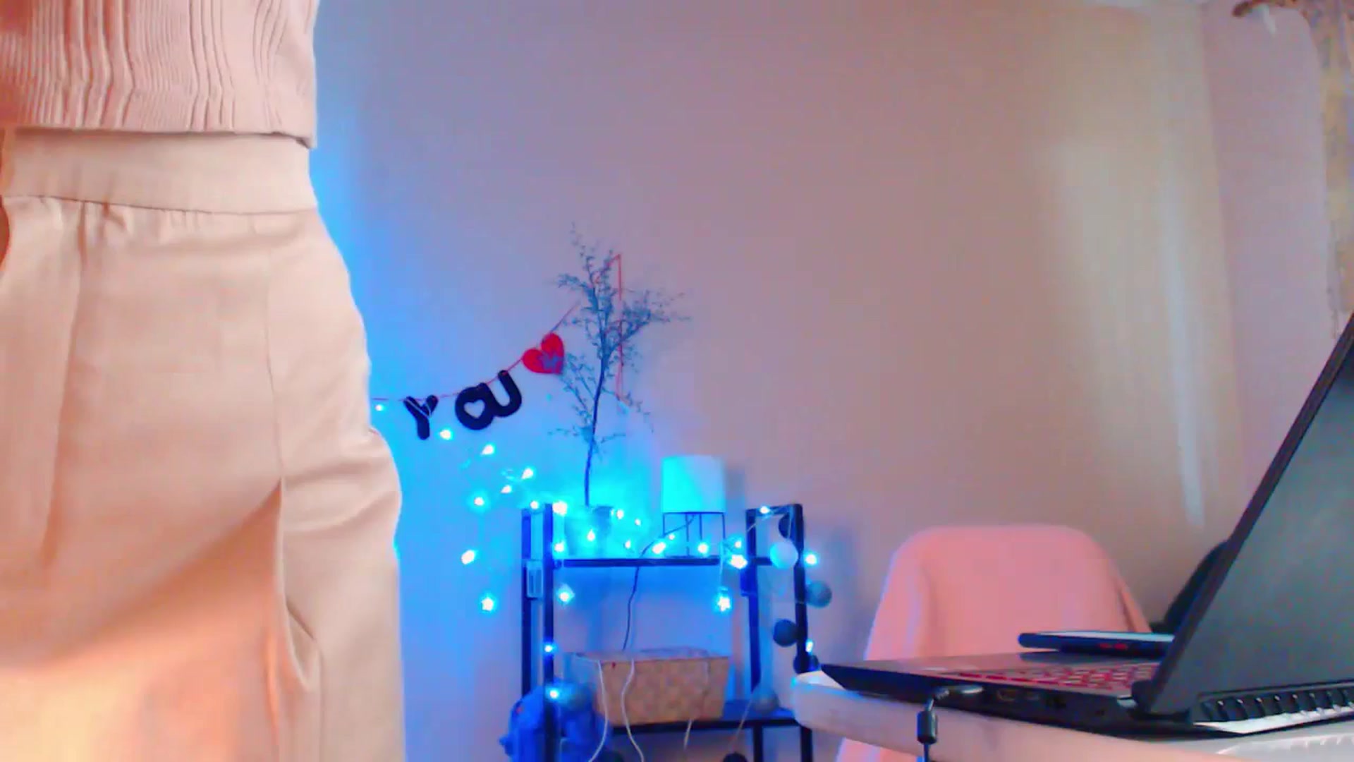 Gallery image thumbnail from Cos_Sexy's myfreecams stream on, 07/10/2023, 13:47 image 19 of 20