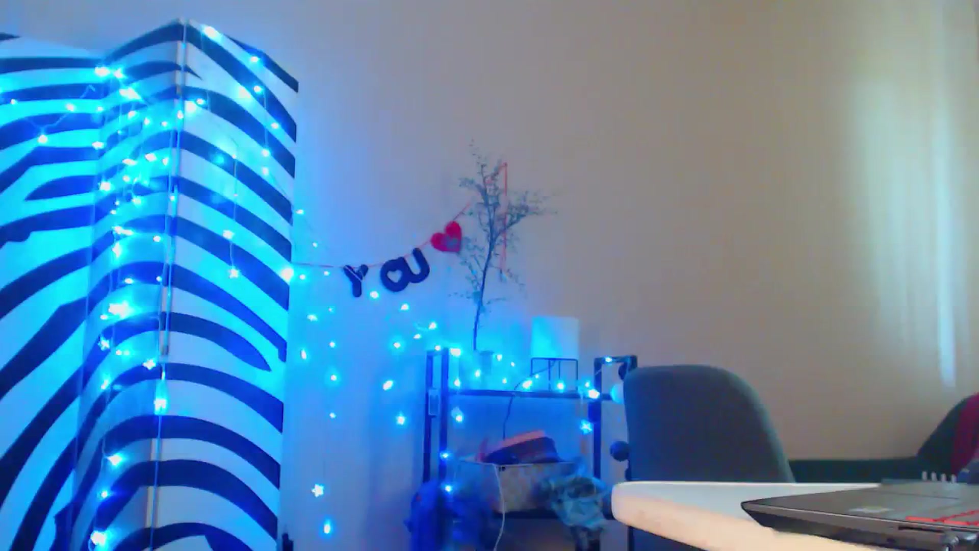 Gallery image thumbnail from Cos_Sexy's myfreecams stream on, 08/01/2023, 12:02 image 20 of 20
